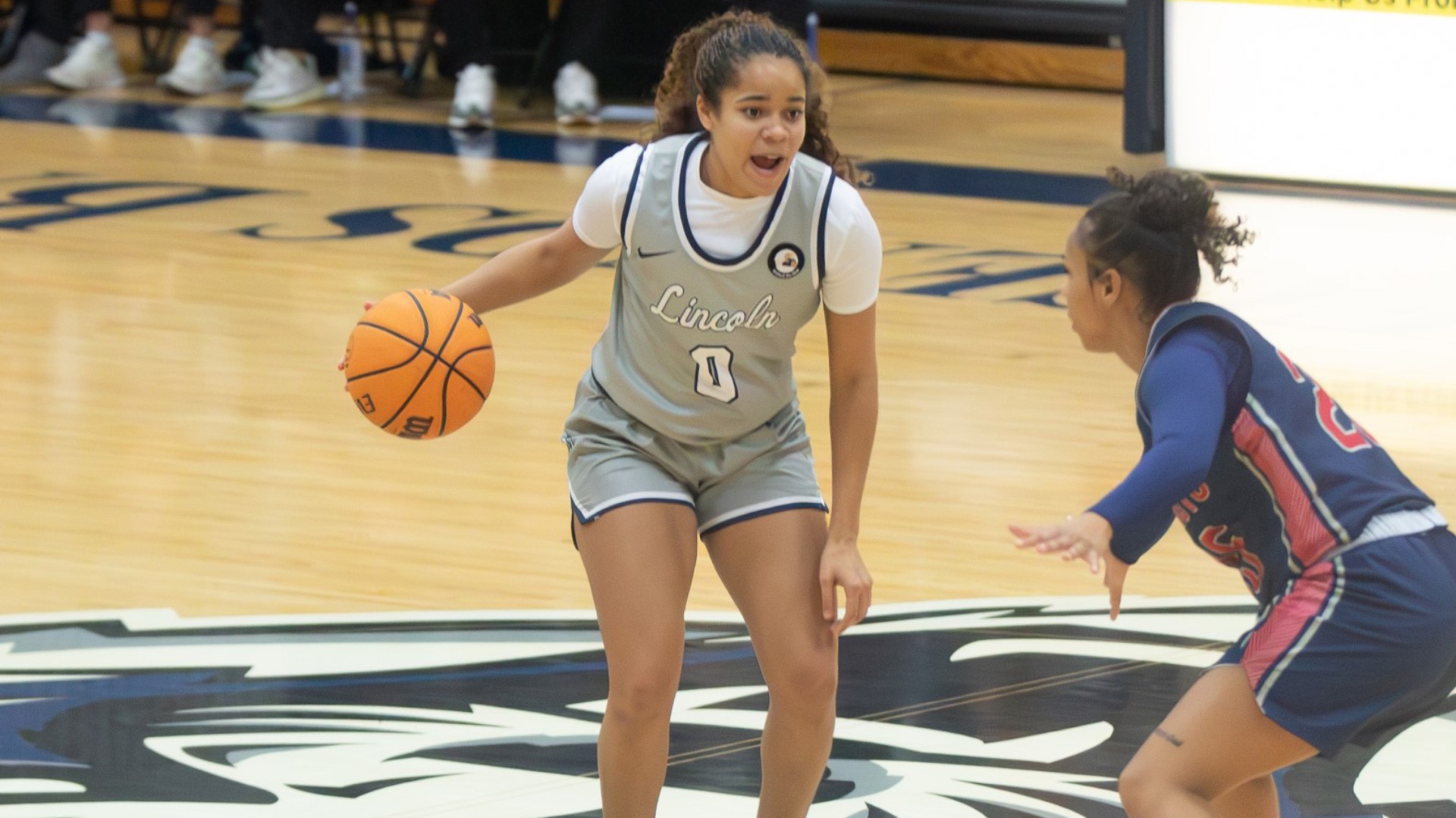 Kiara Cabrera Calls Out a Play in Lincoln's Win Over Bible Baptist