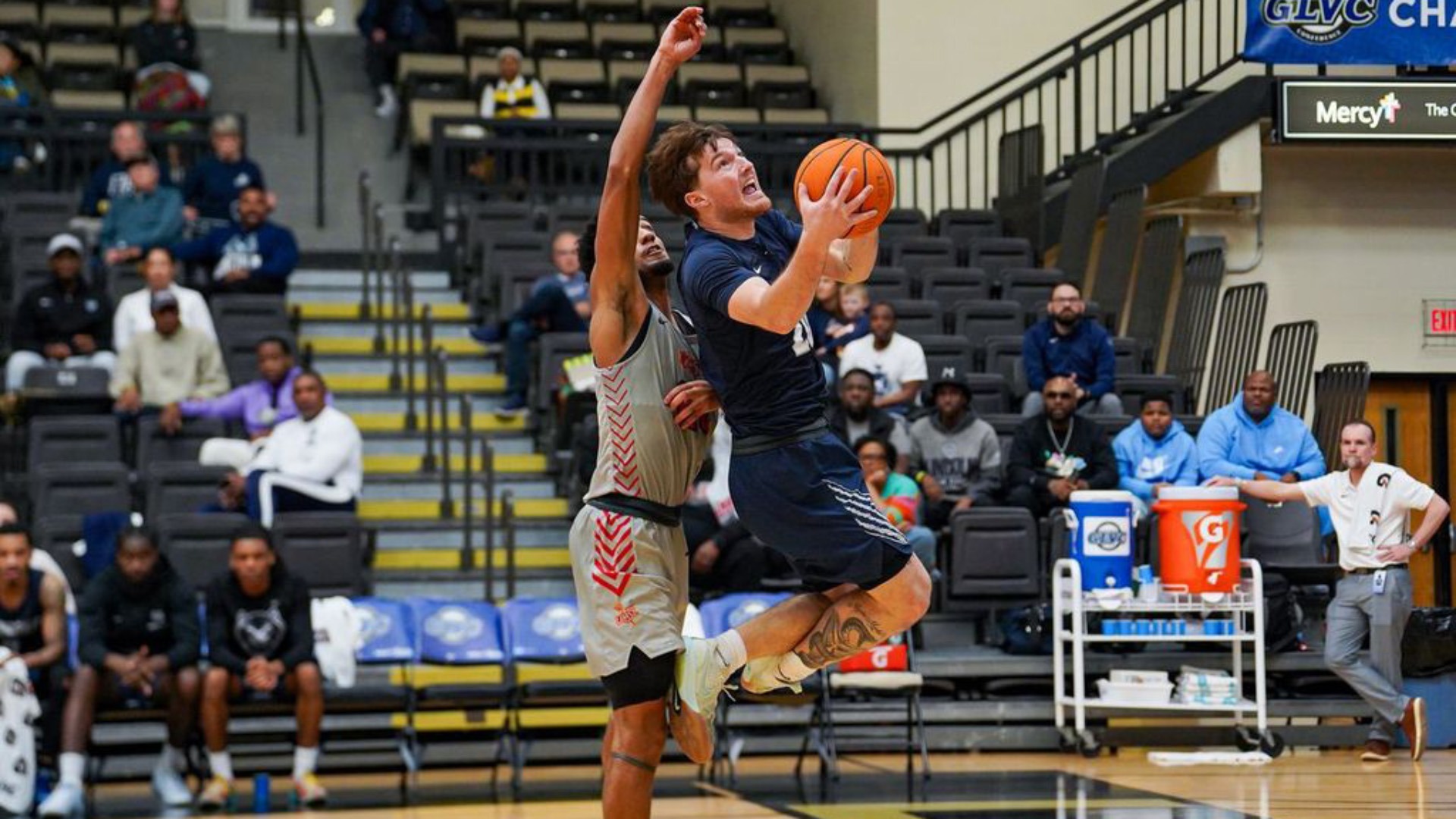 Malcolm Davis Goes Up for a Layup in the 2025 GLVC Tournament Championship Game