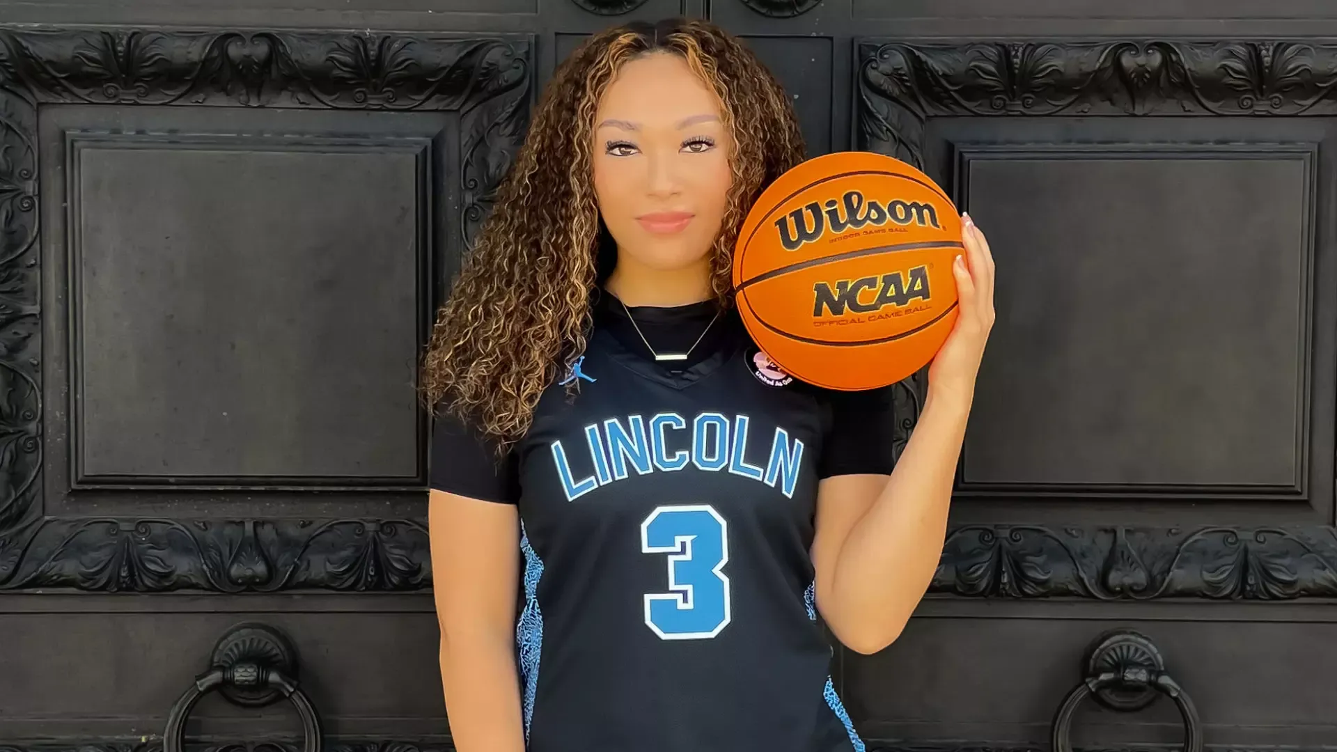 Isis Sanders Promo 2025-26