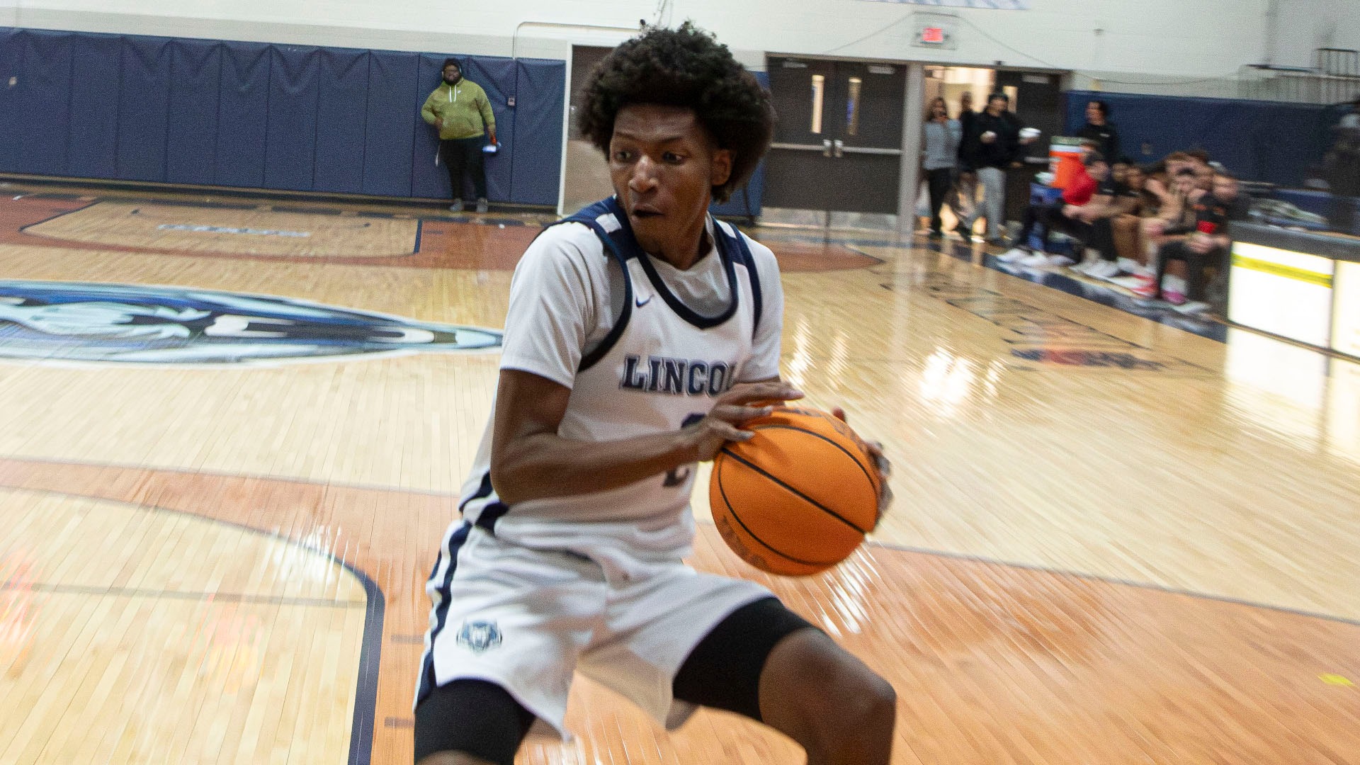 D'Necco Rucker Drives to the Basket