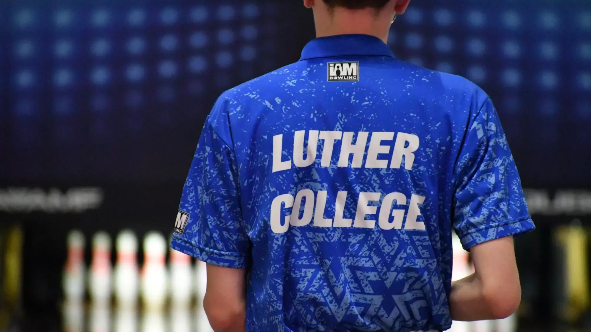 General men's bowling shirt back 2025