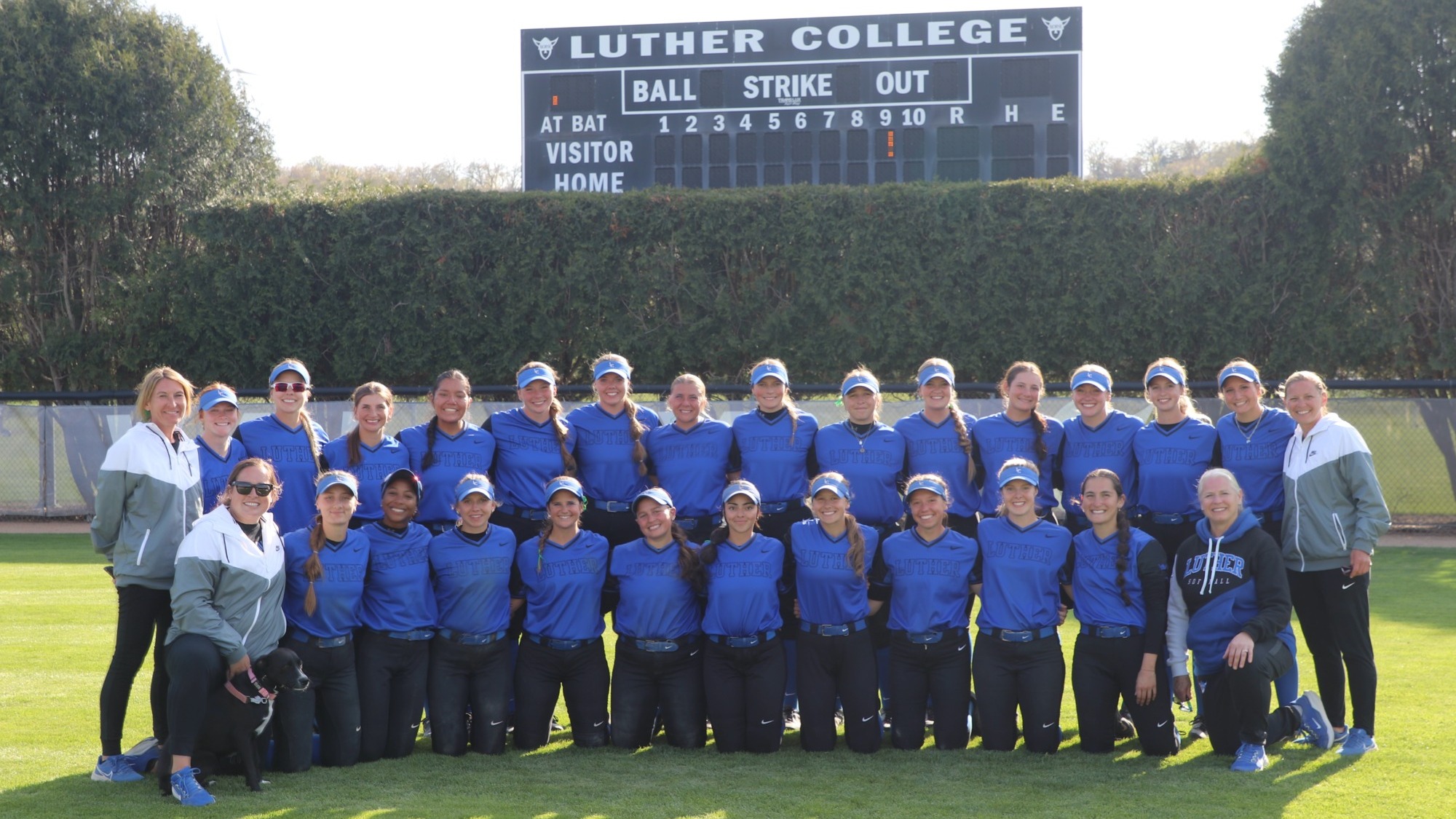 Luther College Softball Team Photo 2026