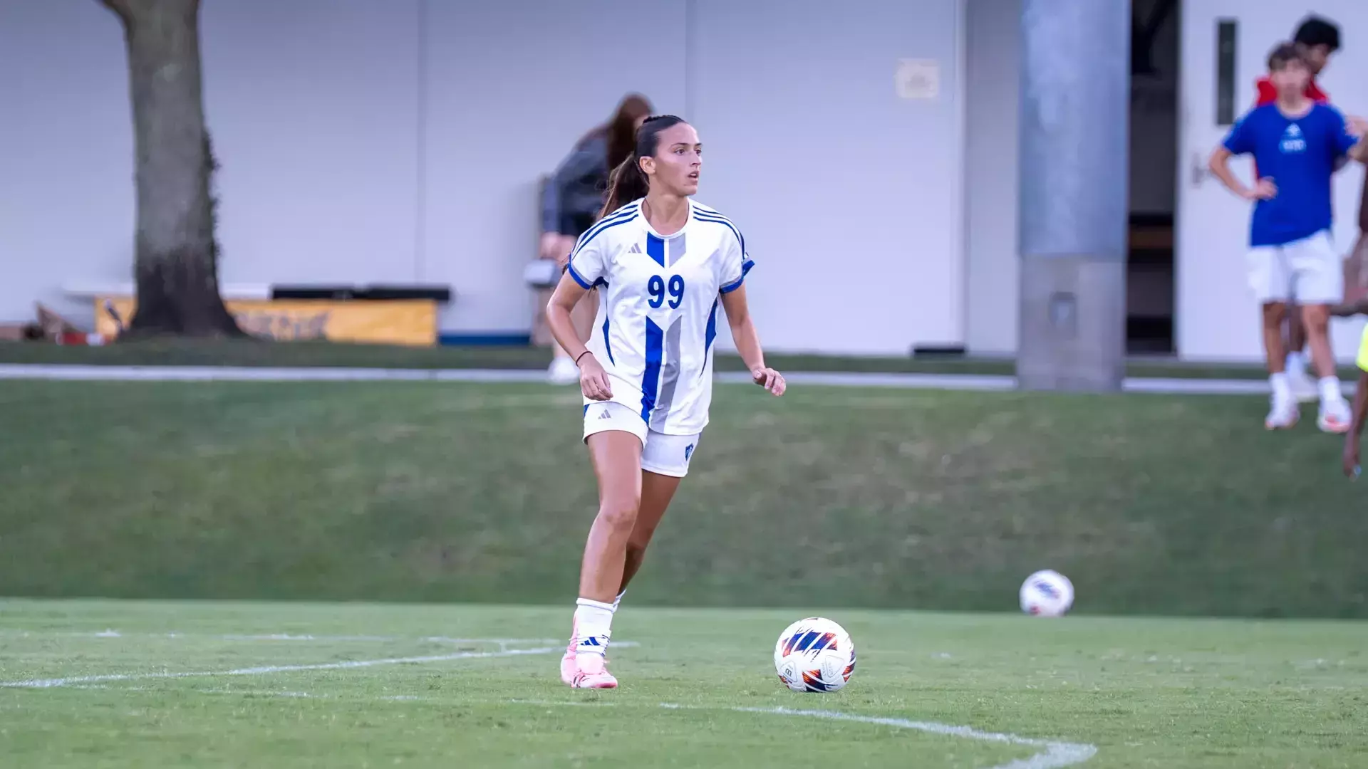 Larsen_Savannah_WSOC_1920x1080_092425