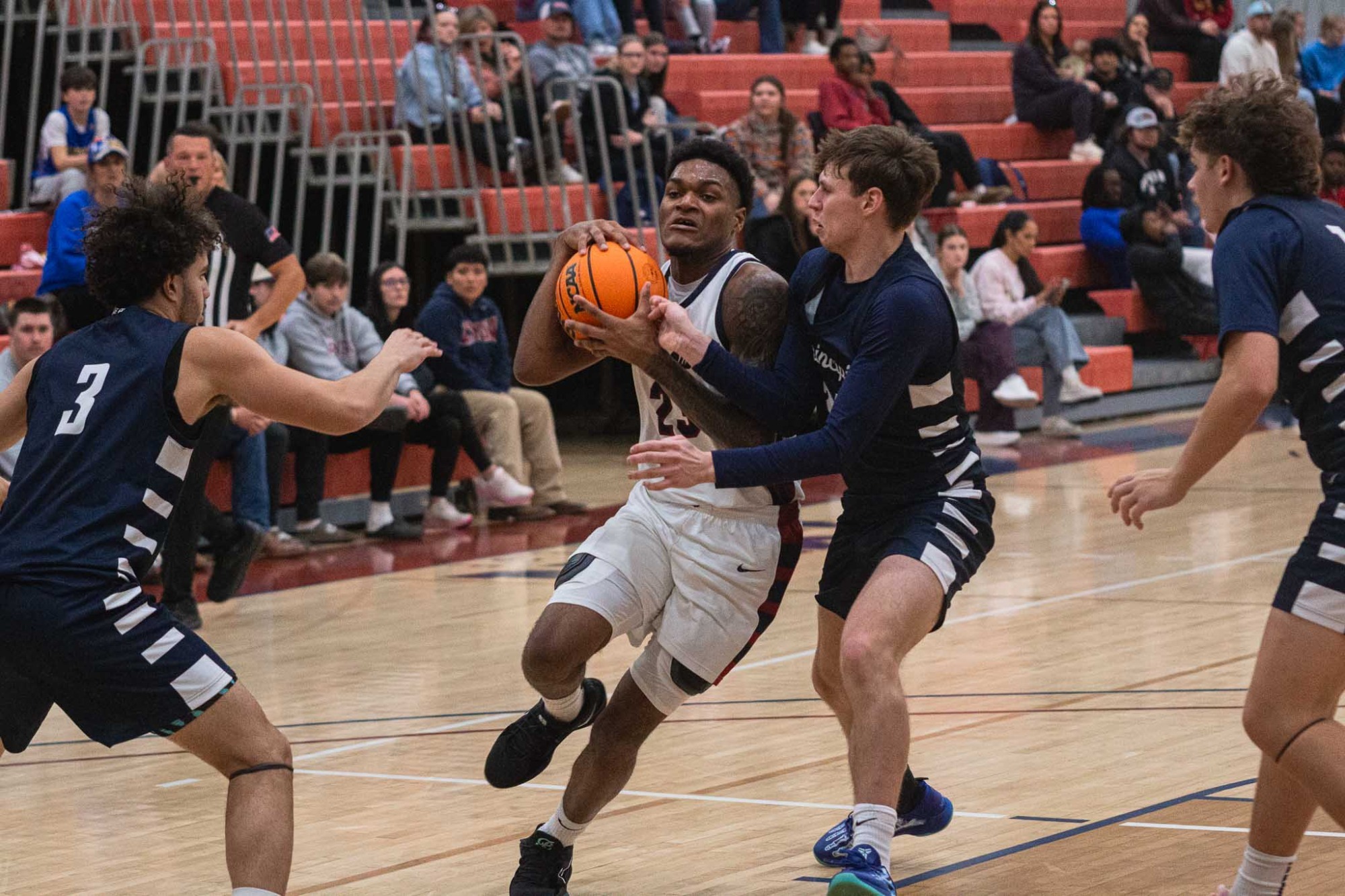 MBB Lyon vs Principia 