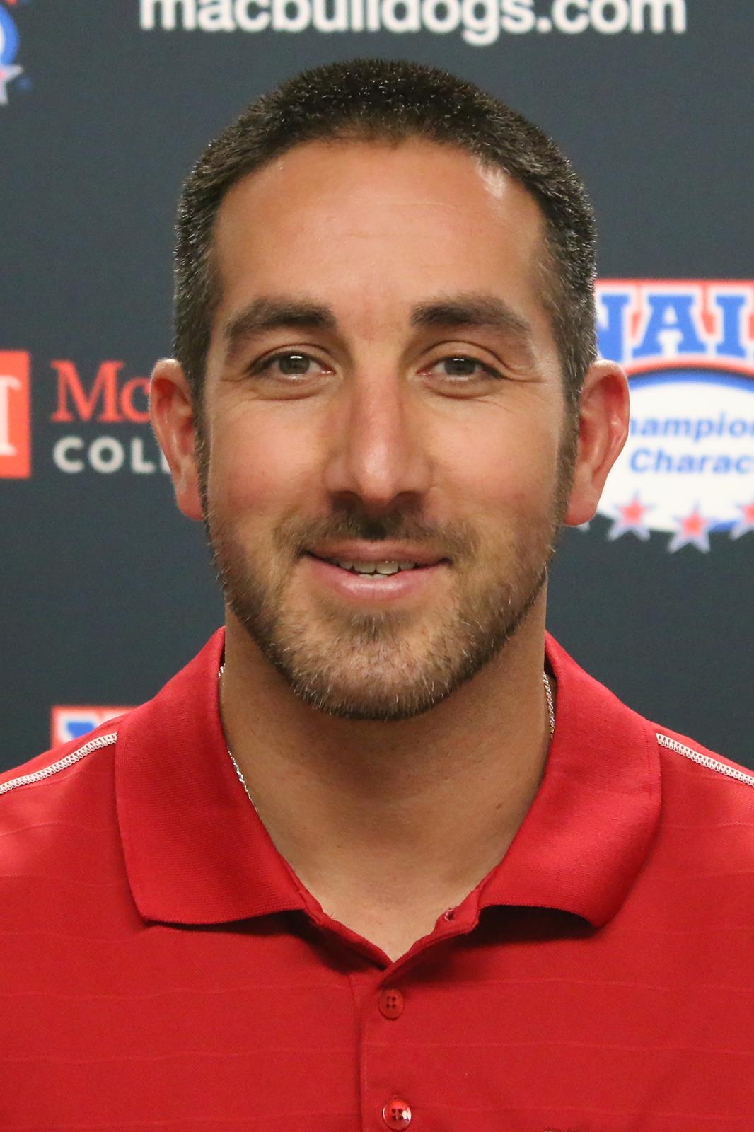 WBB_1617_Kenny_Romero