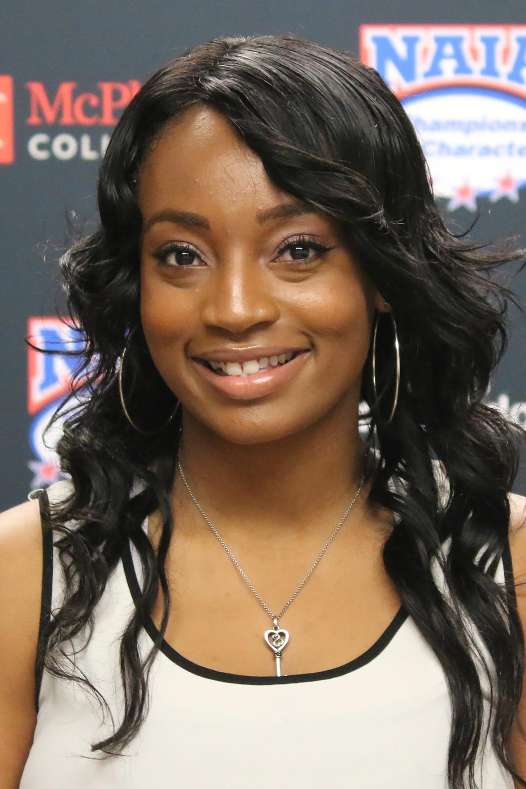 WBB_1617_RaShawn_Calvert