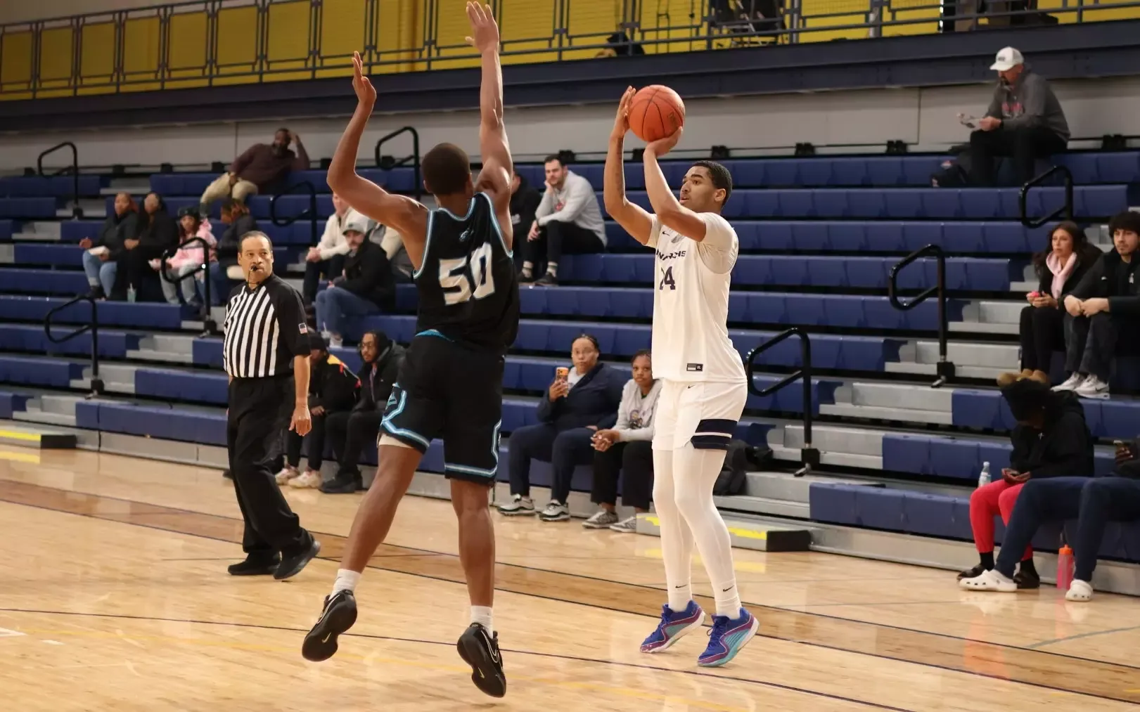 Lajuan Holloway (24) 3-point attempt vs. KVCC on Jan. 2, 2026