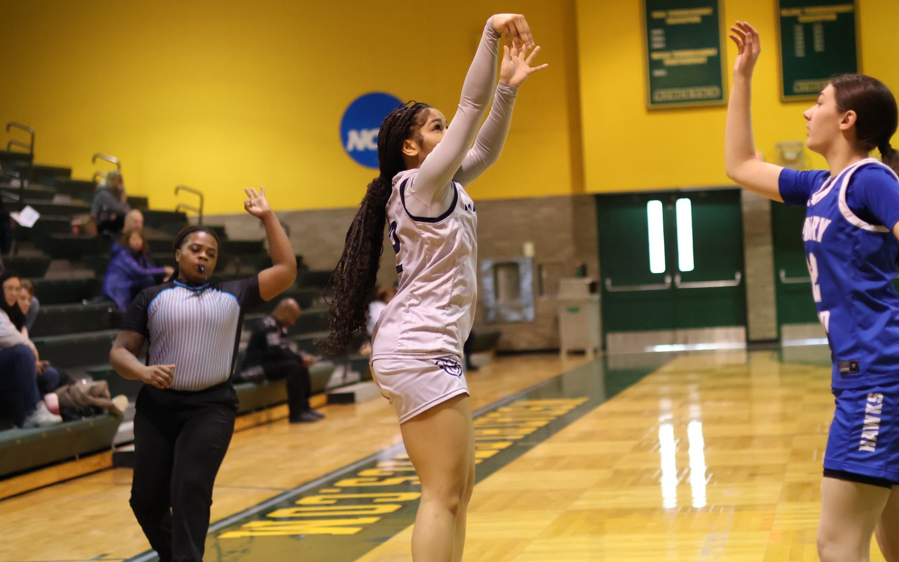 A'Liyah Forris (2) connects for three of her career-high 27 against Henry Ford (Feb. 7, 2026)