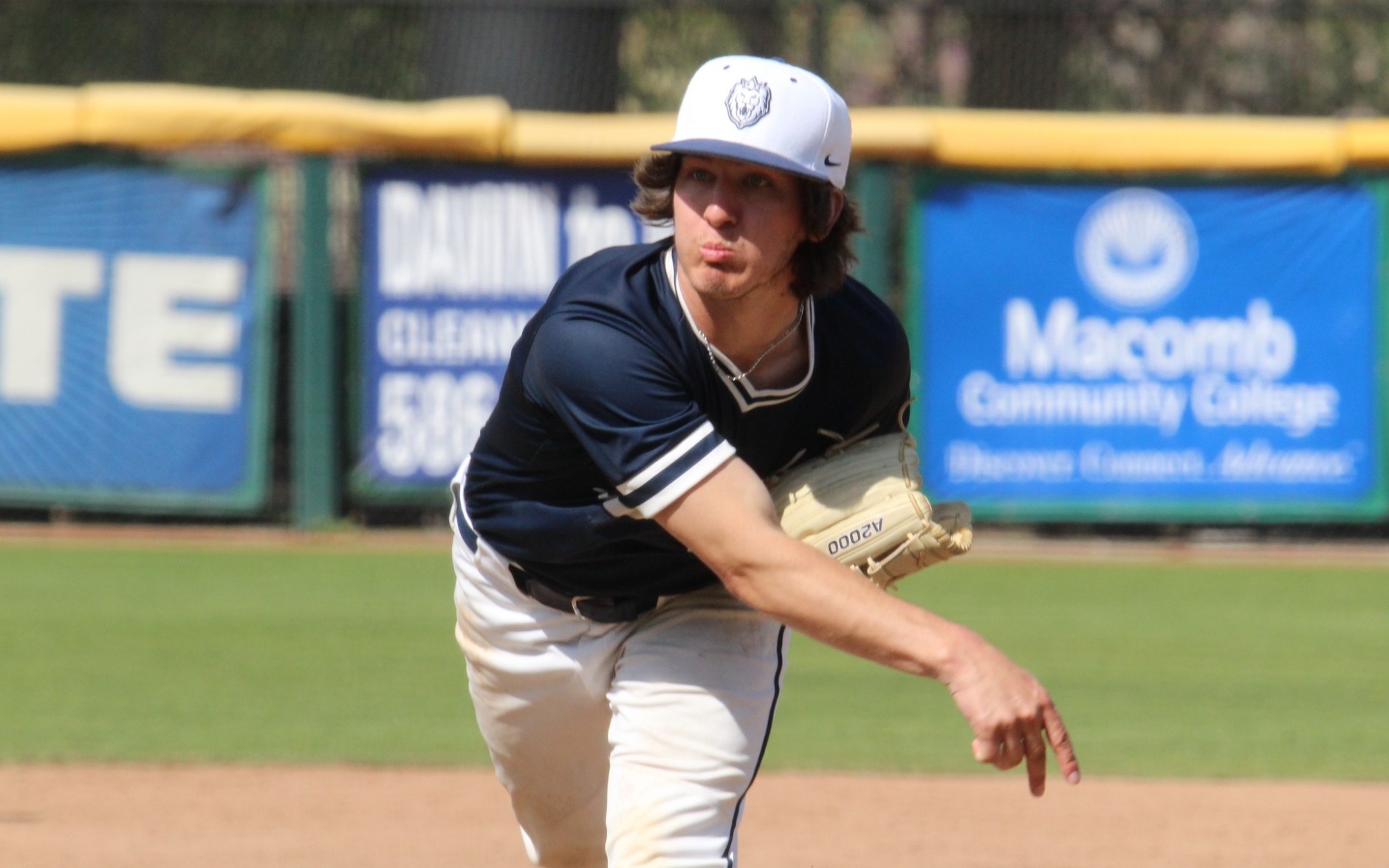 BSB - Meyette pitches at Jimmy John's Field