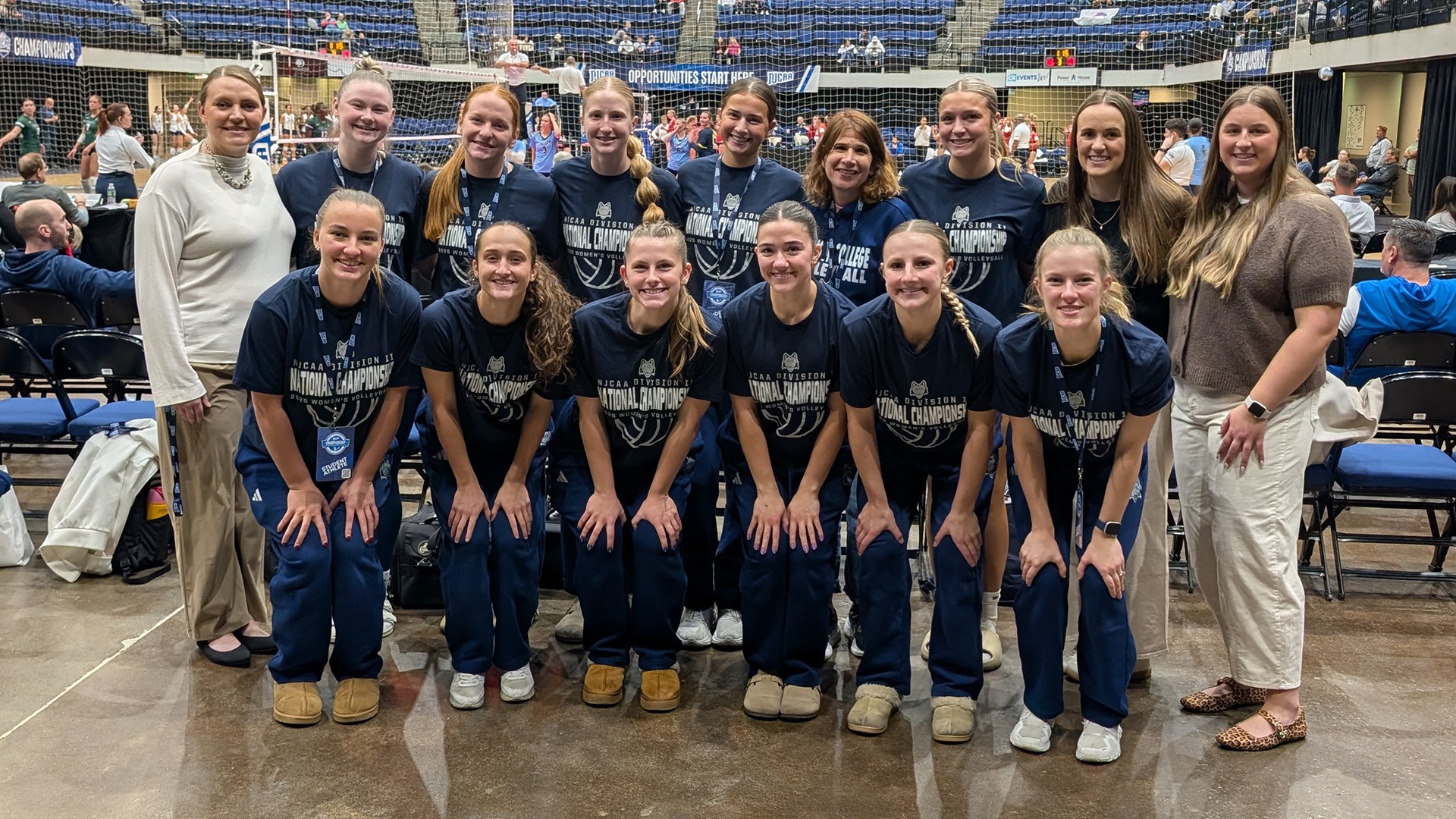 2025 Women's Volleyball at NJCAA Nationals with President Dr. Berne