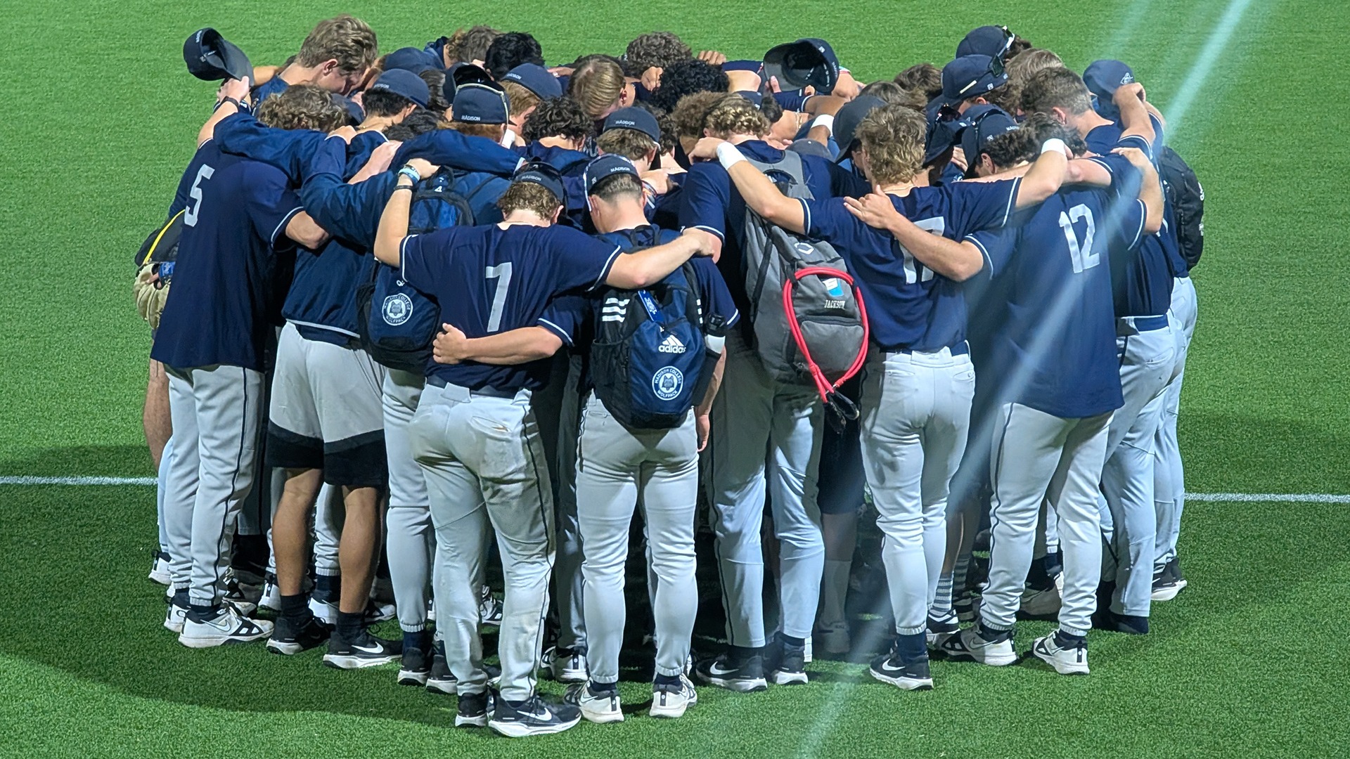 BB Team Huddle at World Series