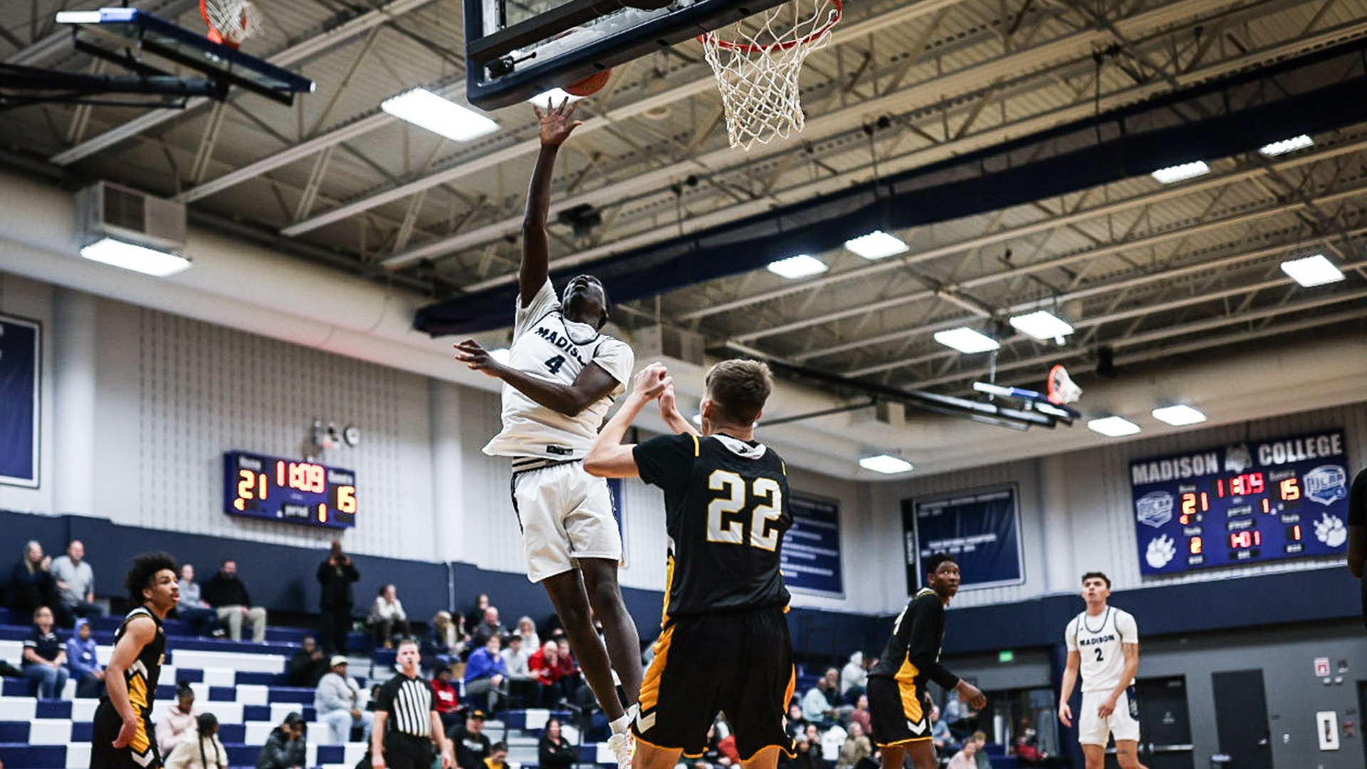 Cam Williams elevates for a bucket
