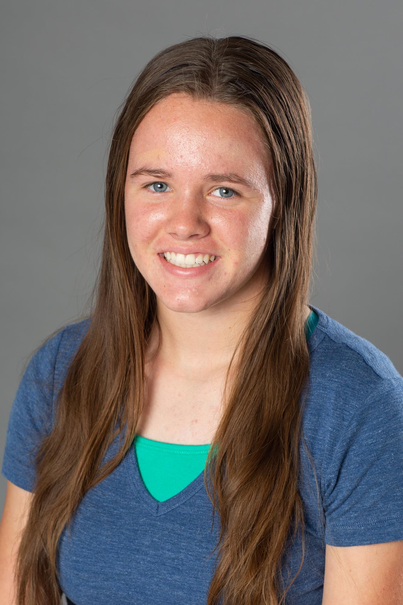 Gloria Mayer headshot
