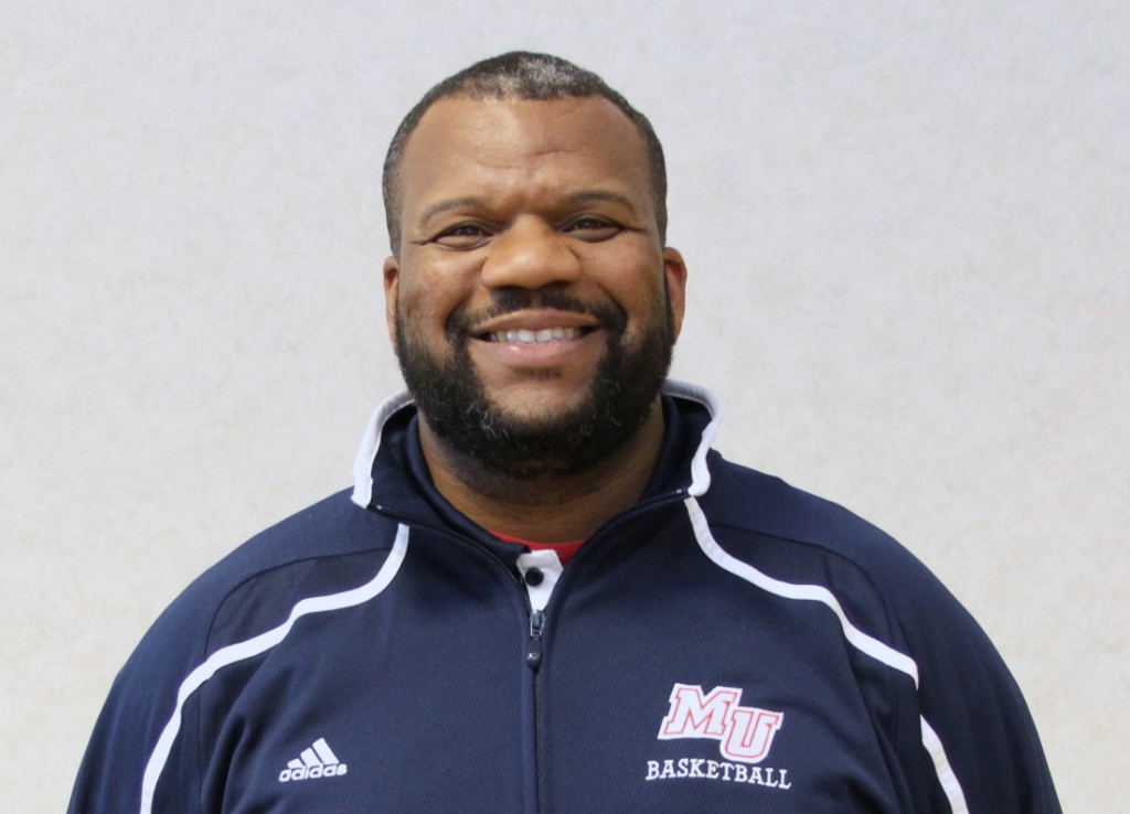 portrait of Mike Brown 2010-11 asst coach