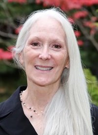 Peggy Ewald Headshot 2020-21