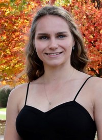 Denise Quentin 2022 Coach Headshot