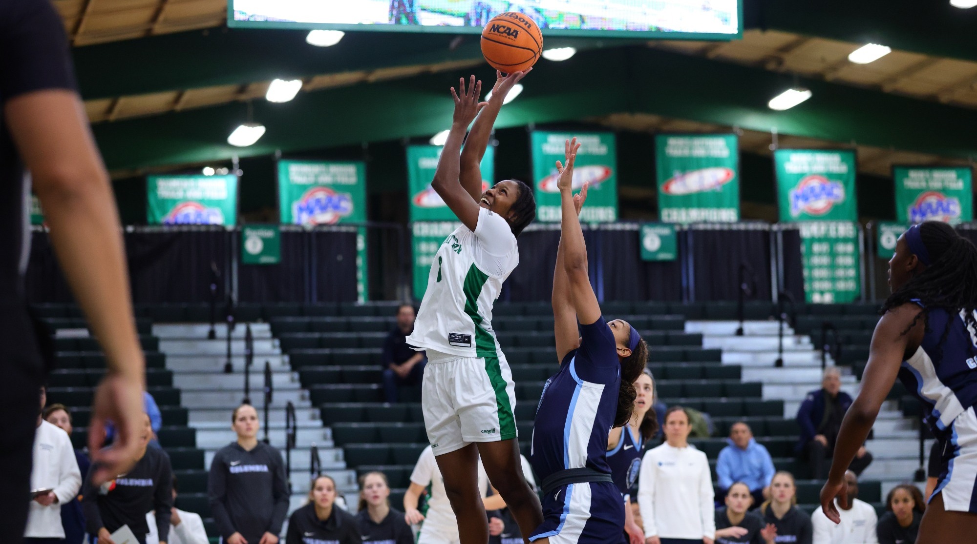 2/26 - WBB Preview at Iona