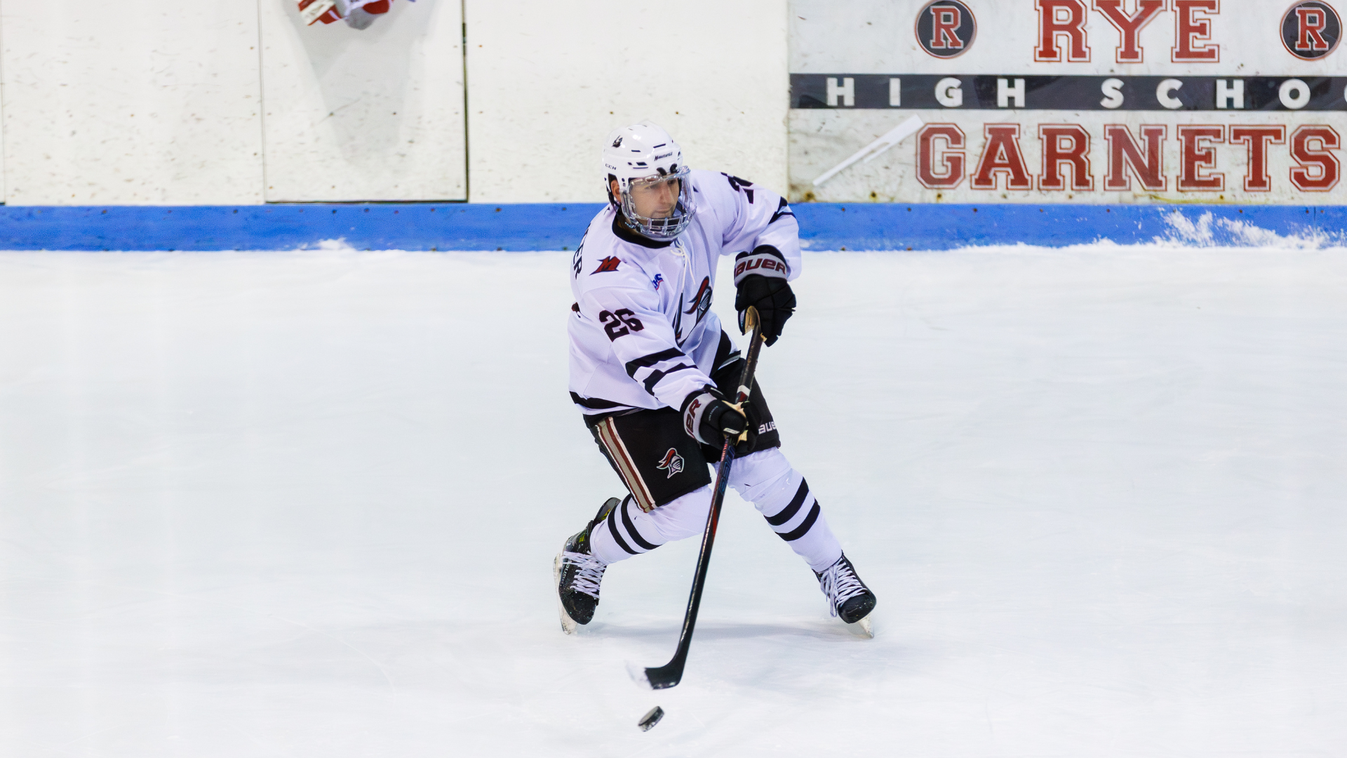 Popowcer leads to victory against Albertus Magnus