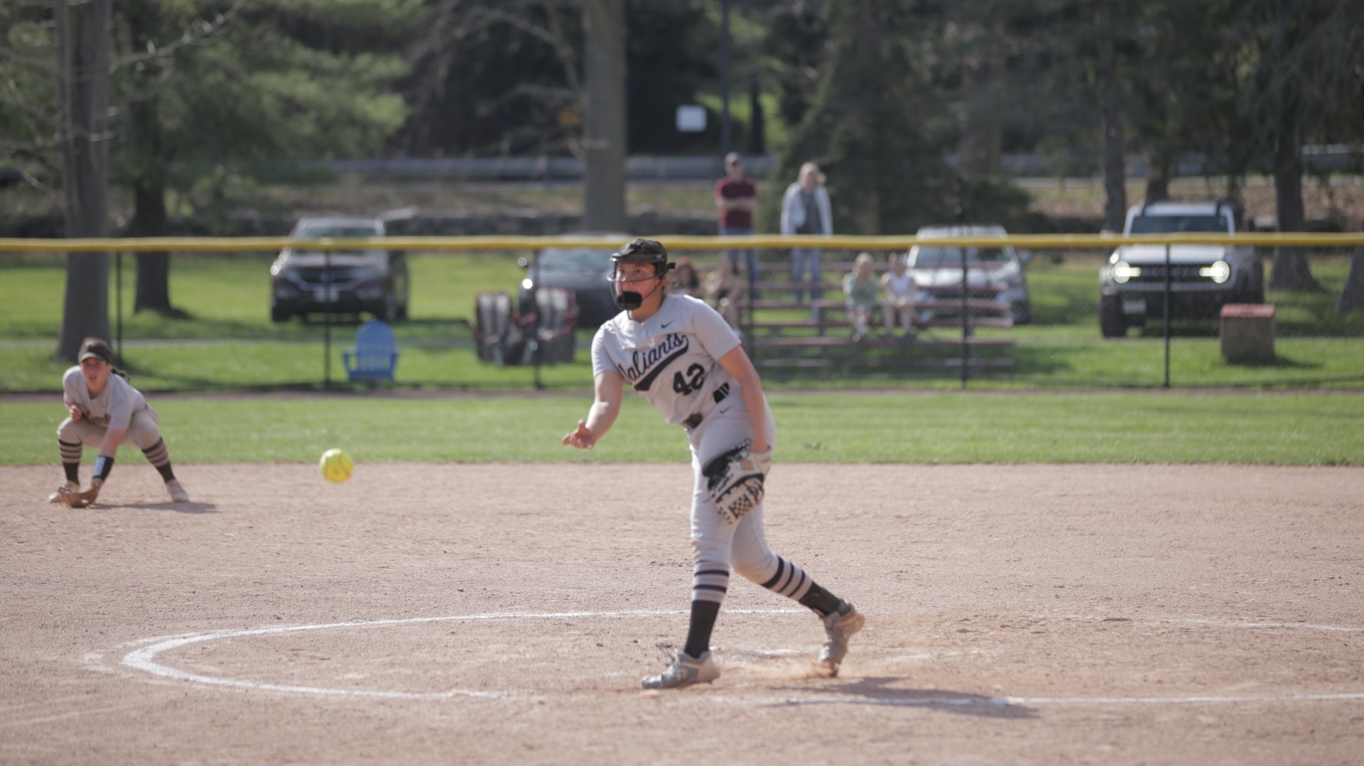 Hyli De Los Santos pitching