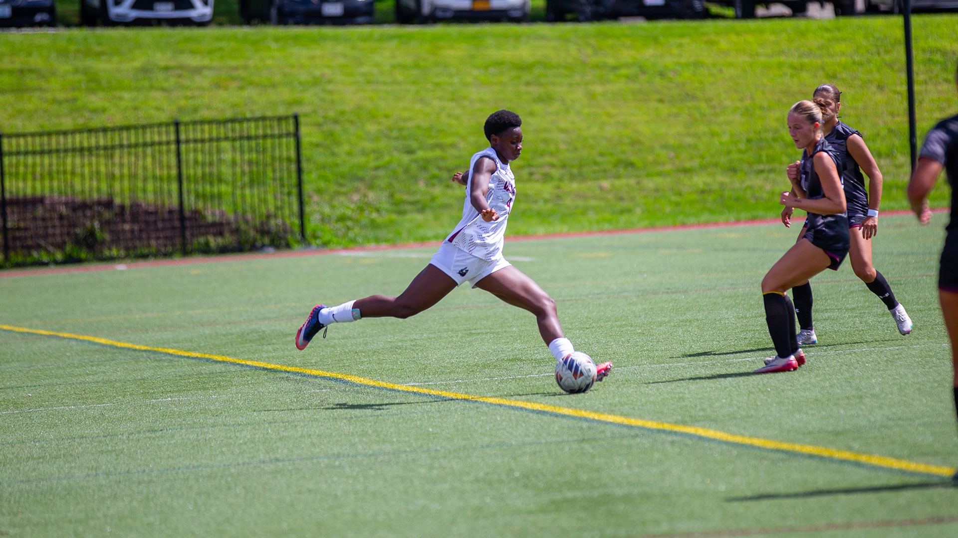Jo Gibson kicks against Ramapo