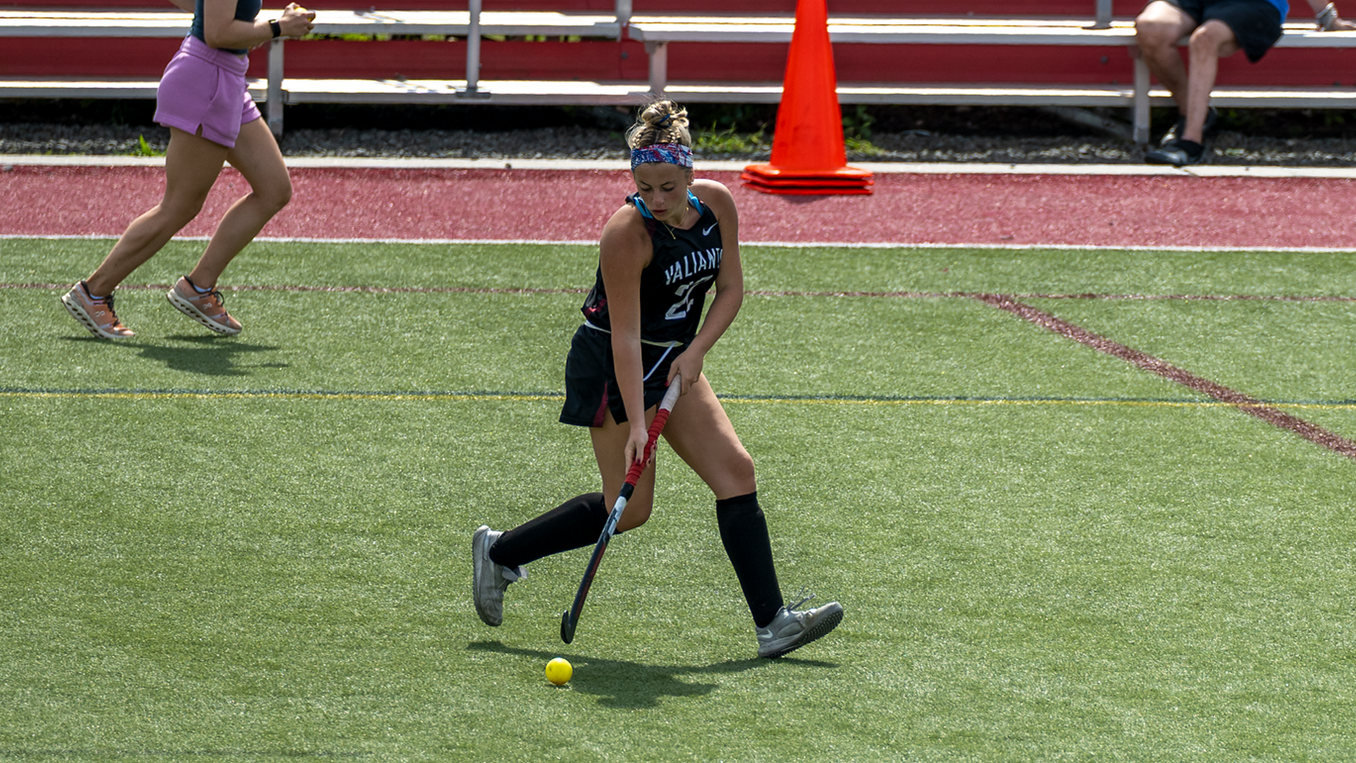 guinan bring the ball up 