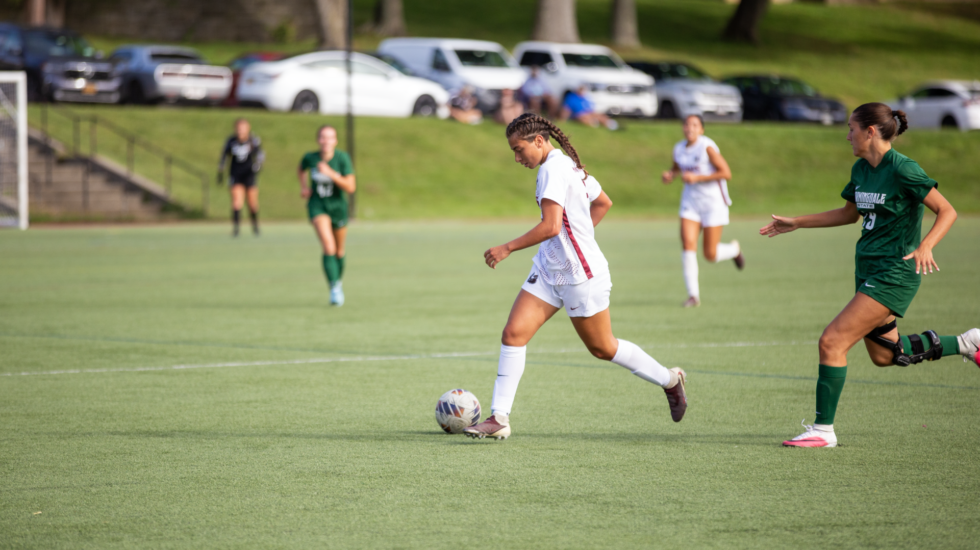 Vega dribbles vs Farmingdale