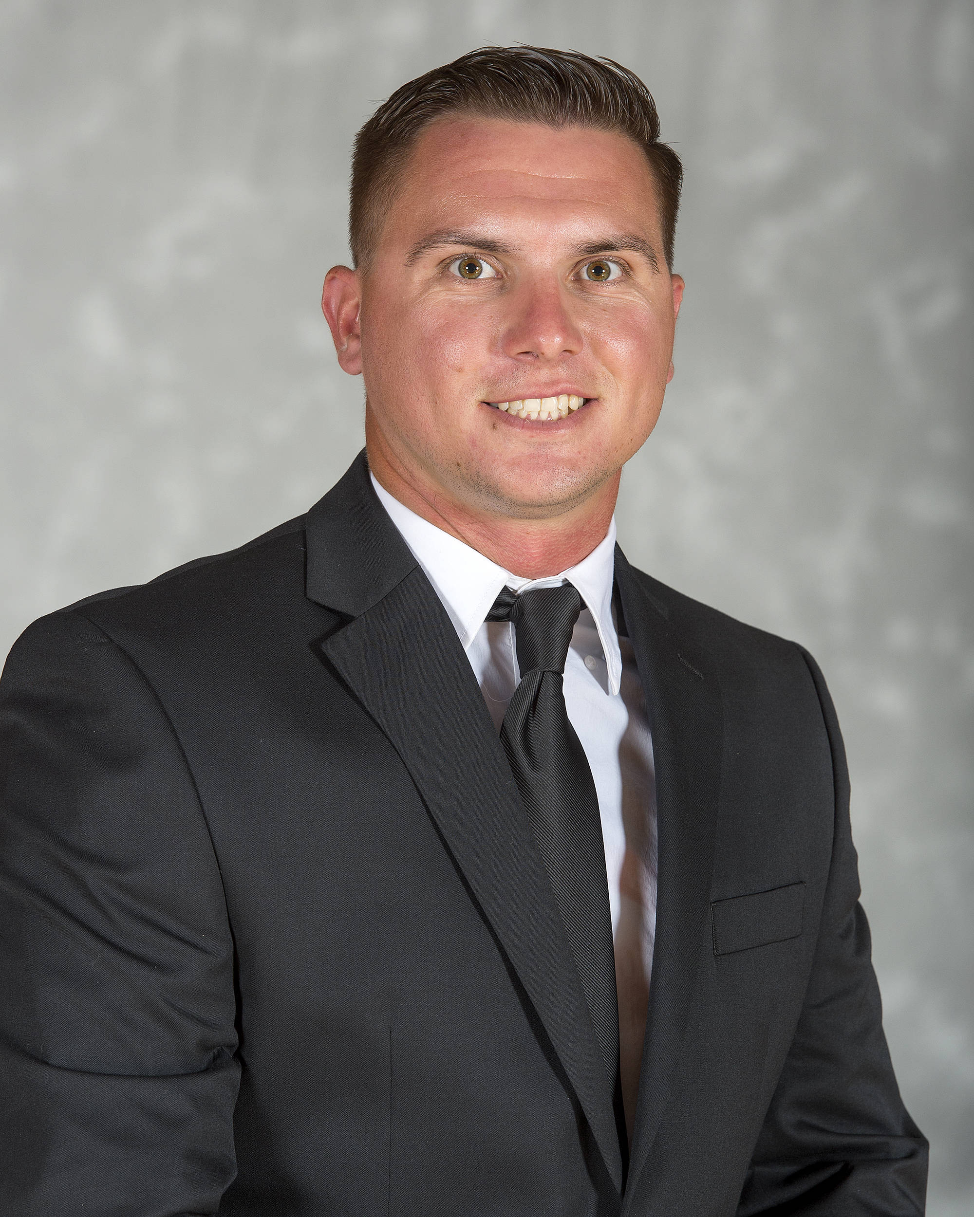 Headshot image of baseball coach Eric Pelletier