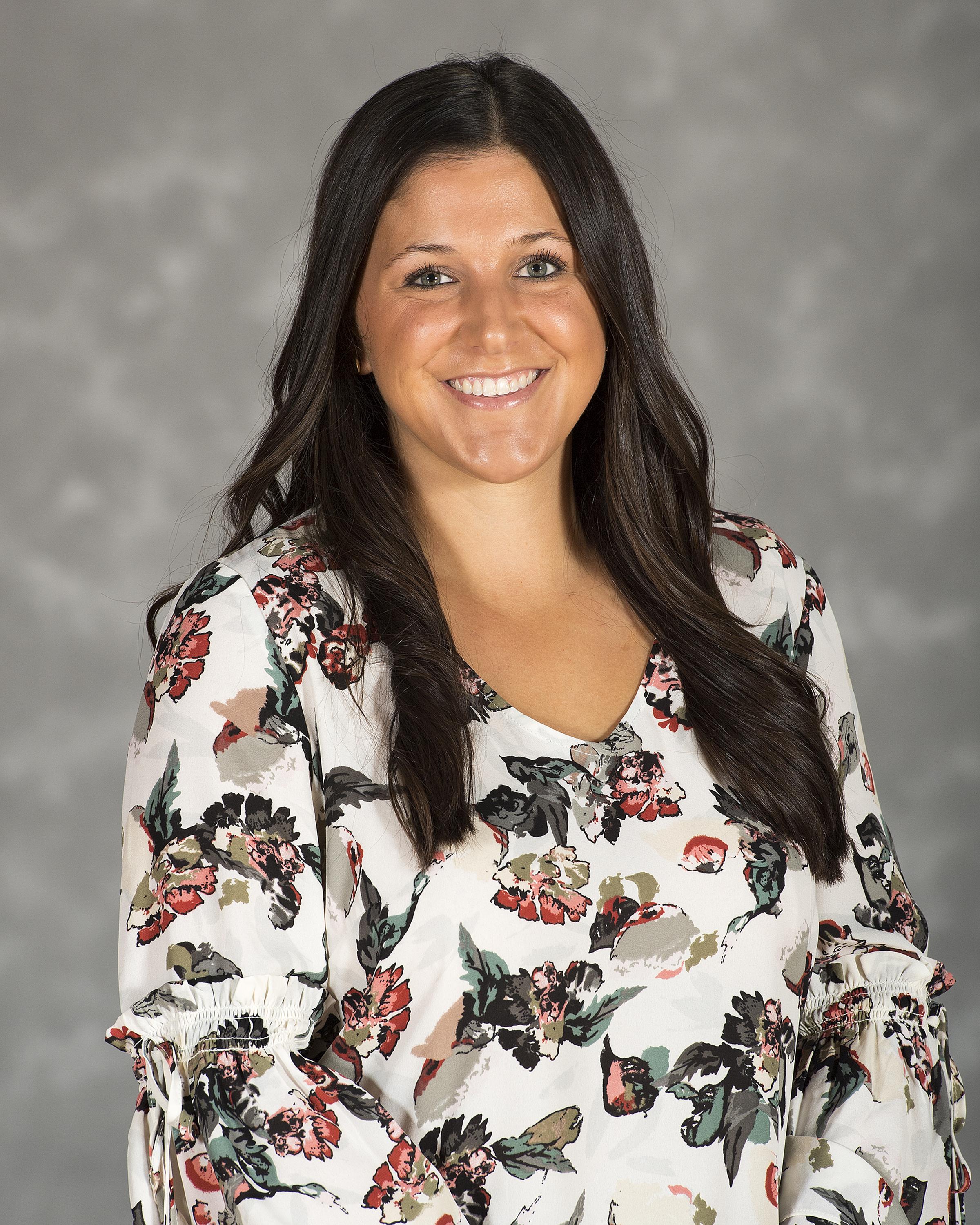 Headshot image of assistant athletic trainer Brianna Galeazzi