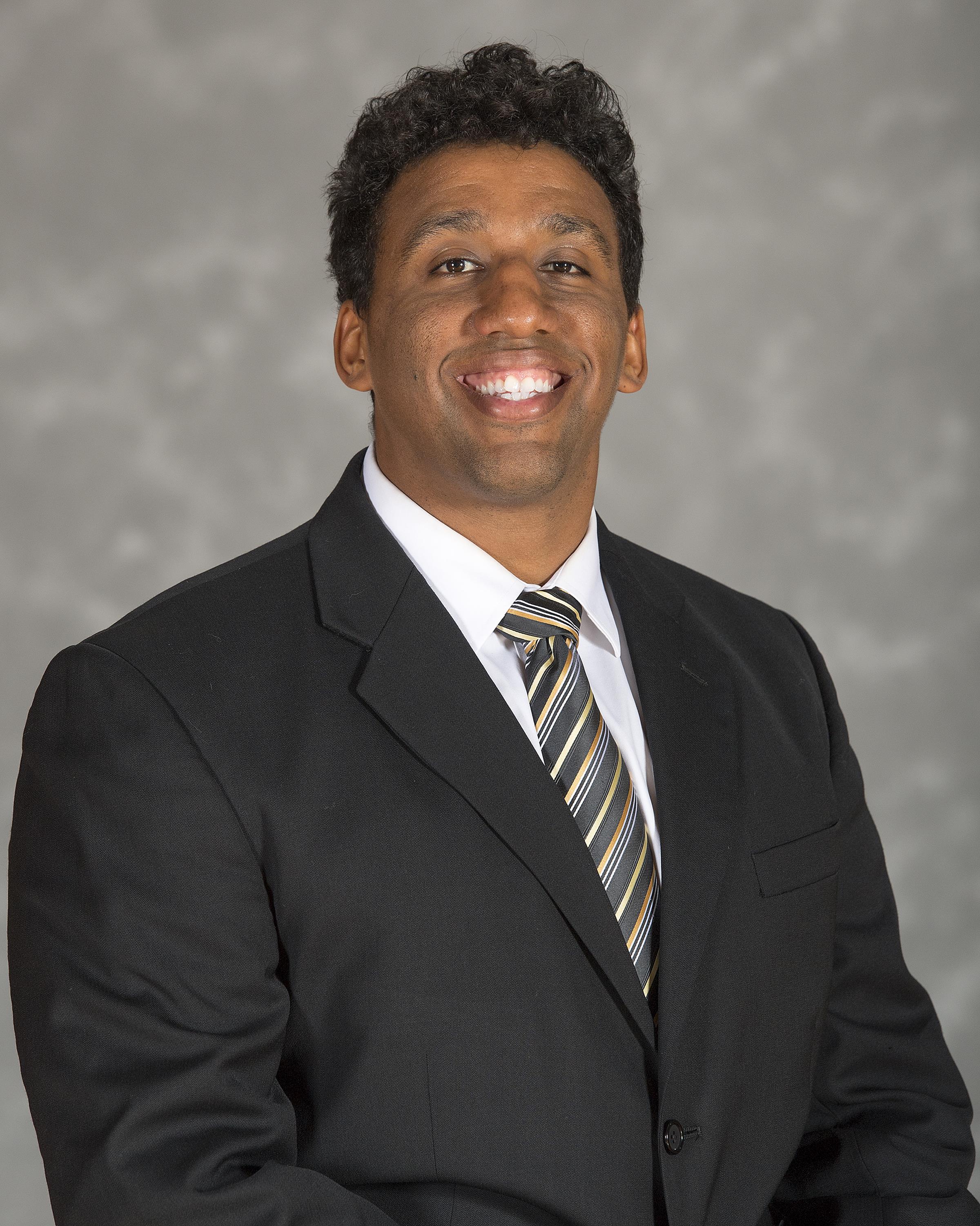 Headshot image of water polo head coach Chris Vidale