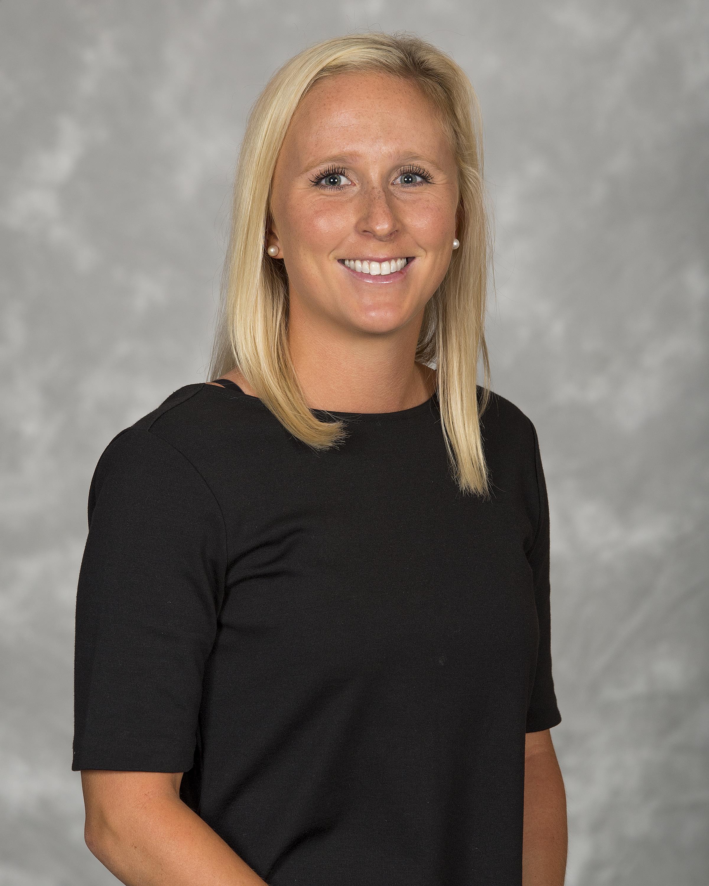 Head shot image of Women's Lacrosse student-athlete Nicole Troost