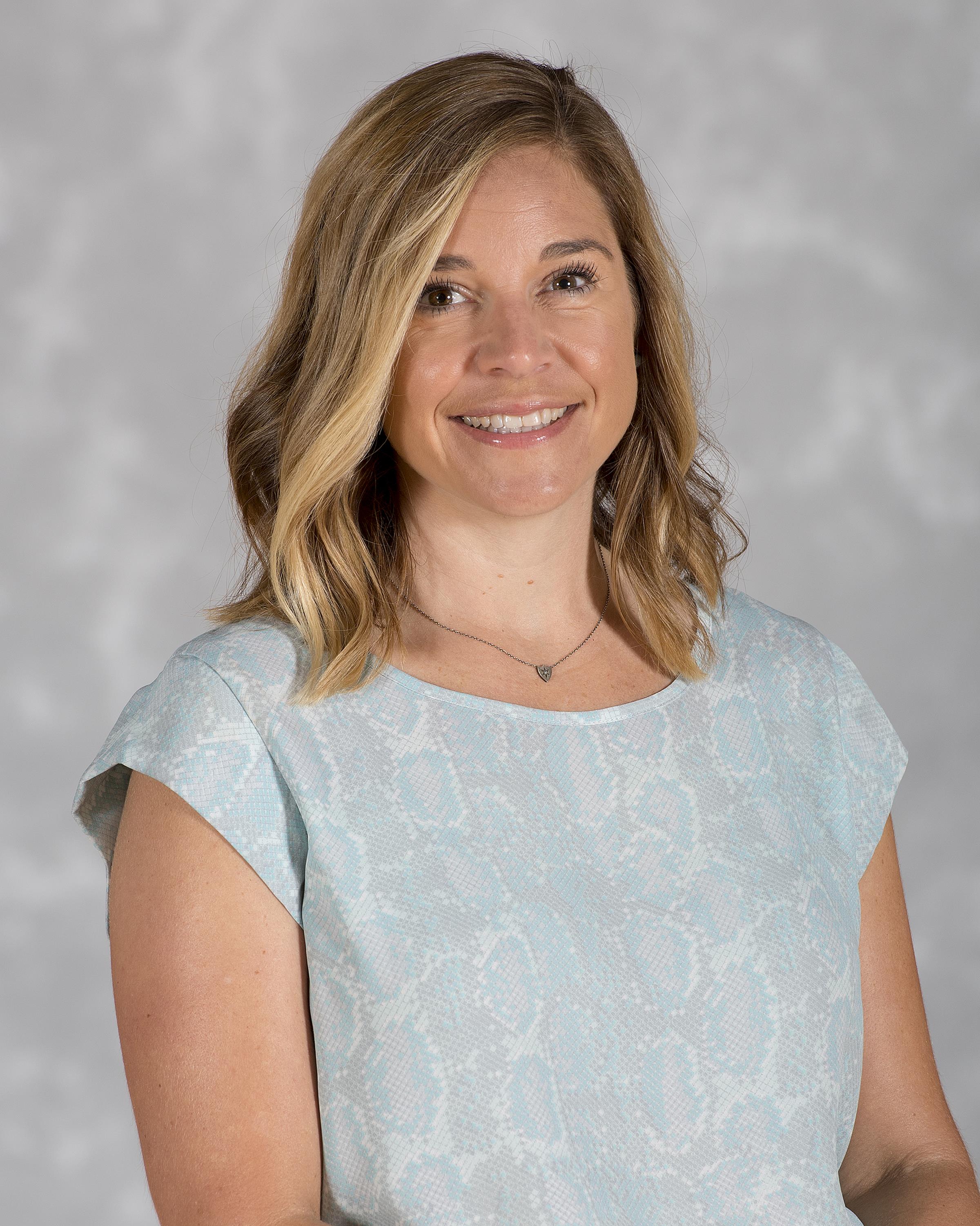 Head shot of Alyssa Gates