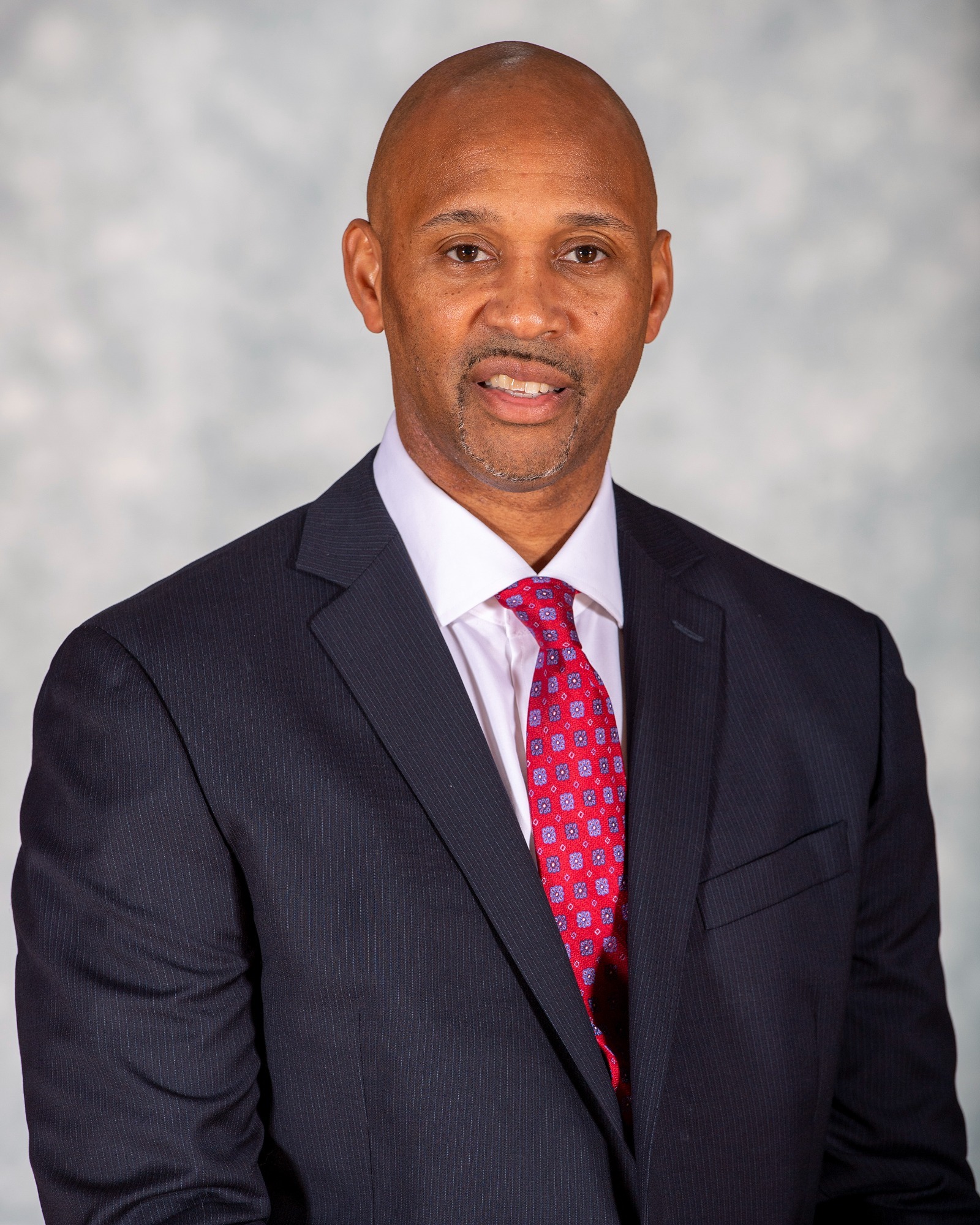 Derrick Phelps - men's basketball assistant coach, head shot