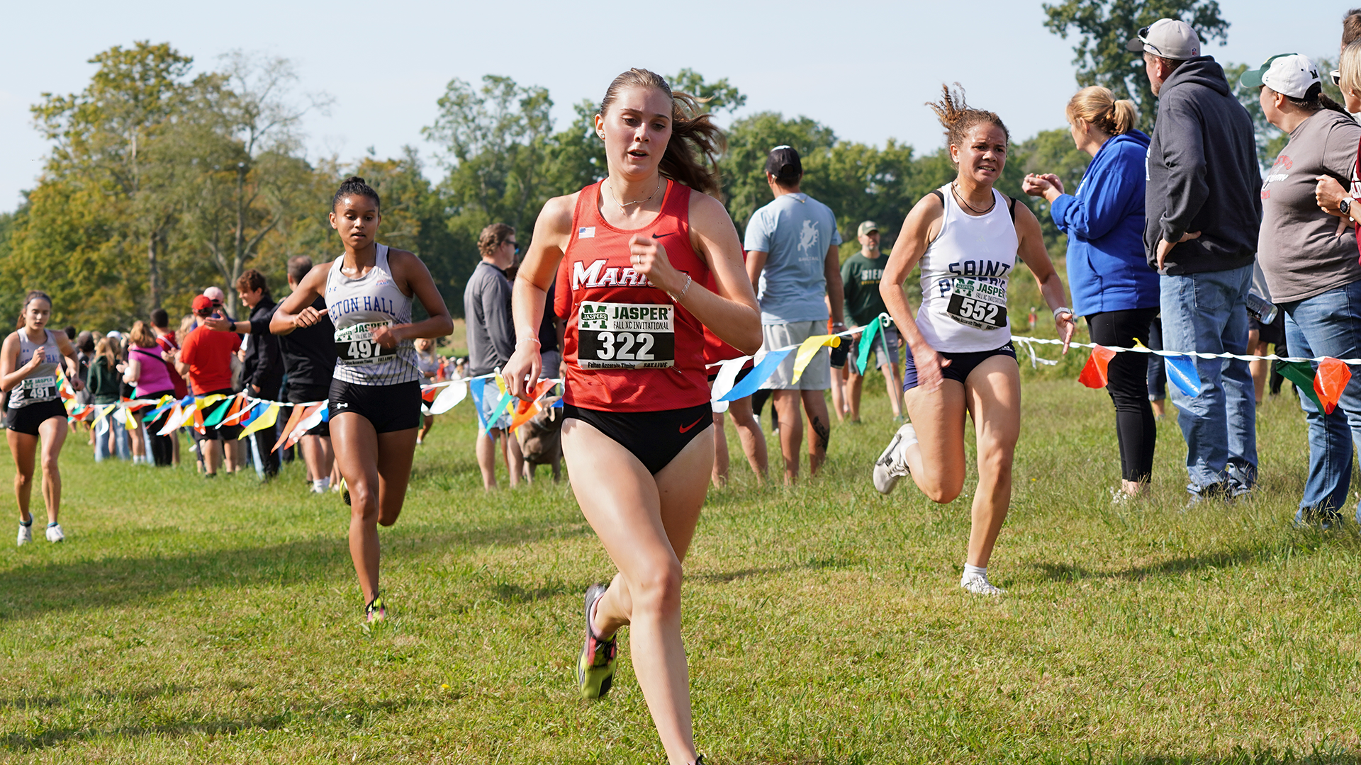 Evelyn Hoak running