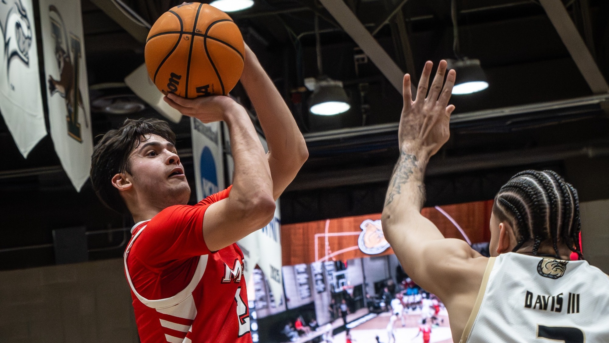 Justin Menard - men's basketball