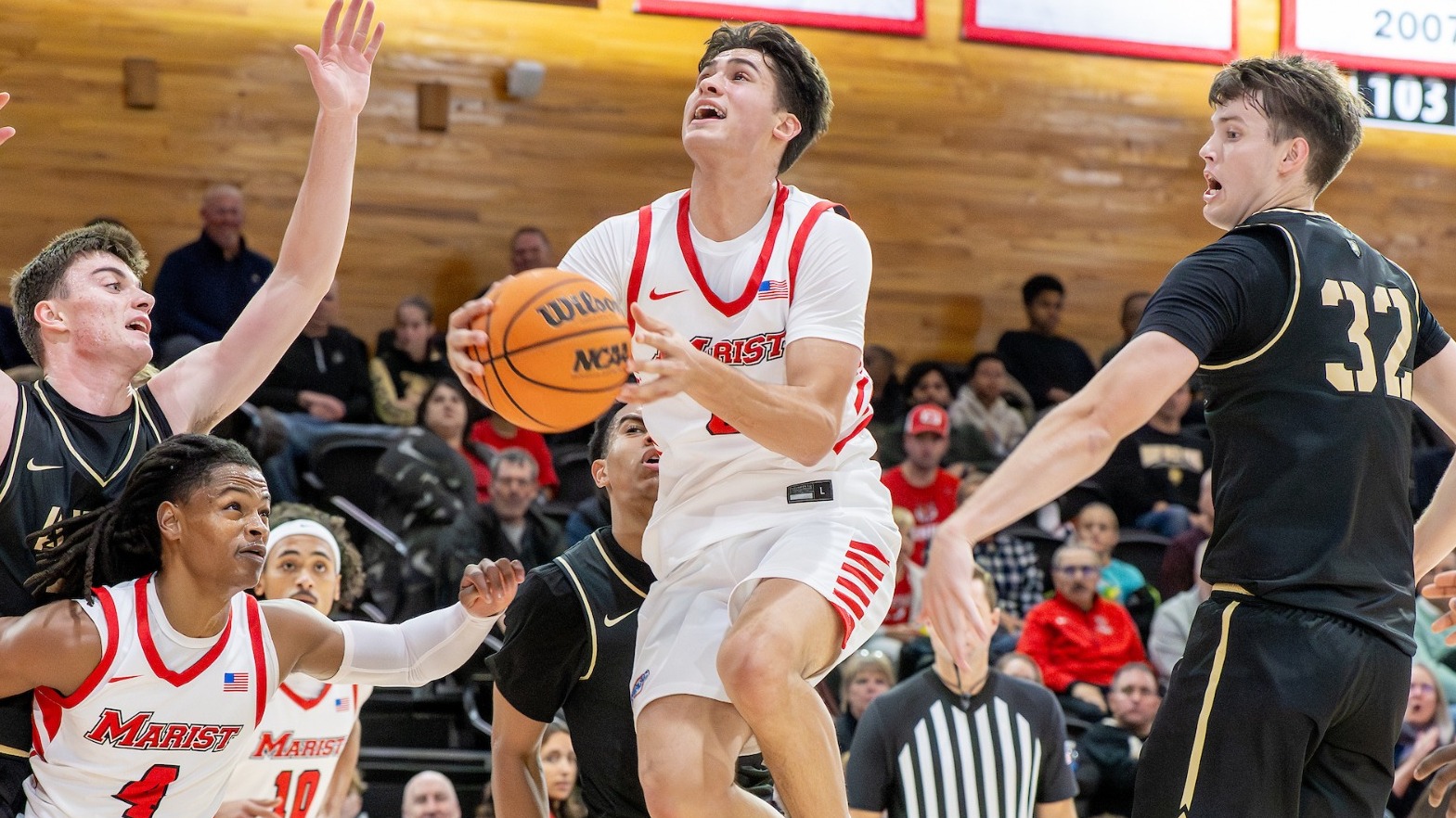 Justin Menard - men's basketball