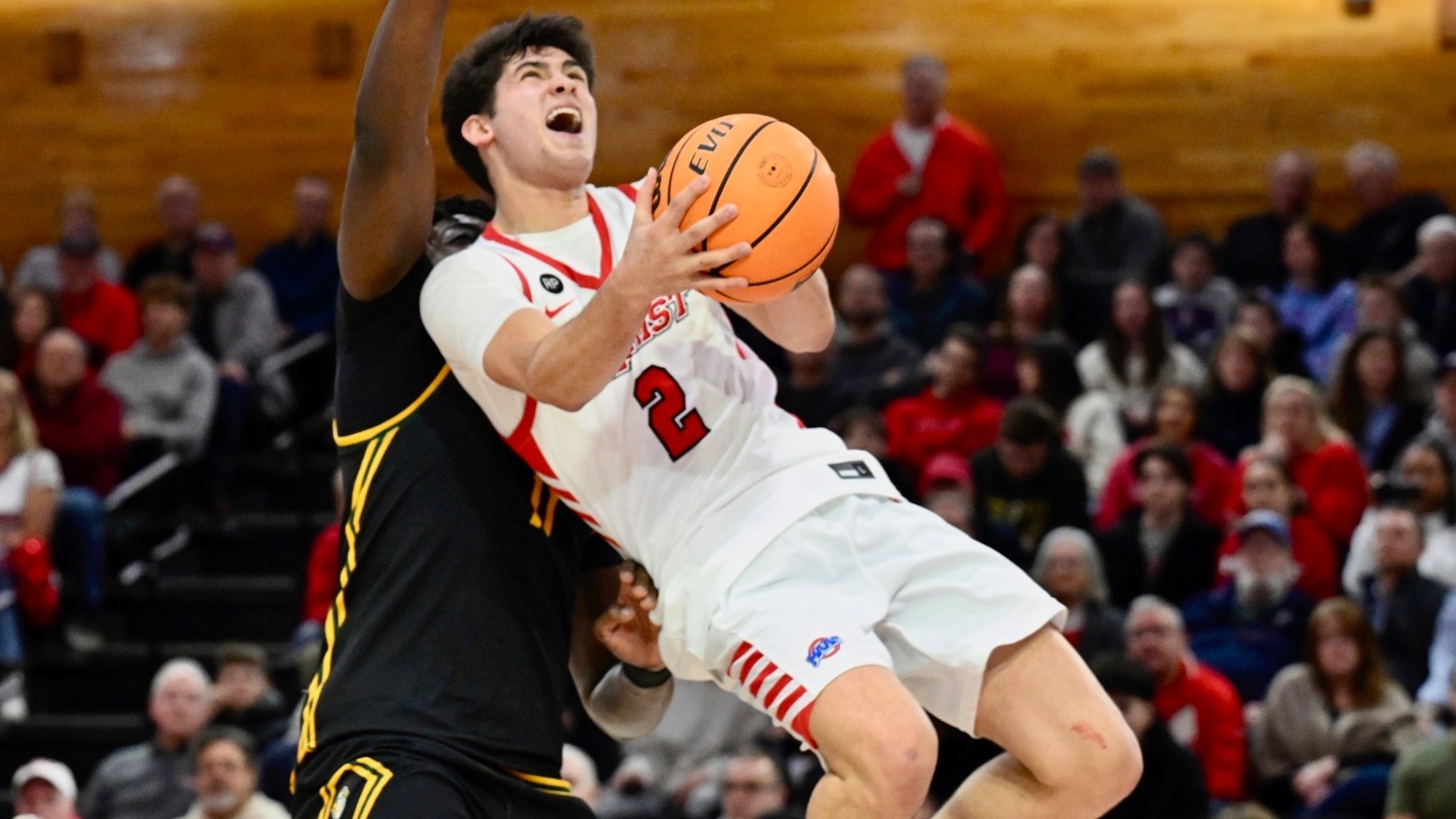 Justin Menard - men's basketball