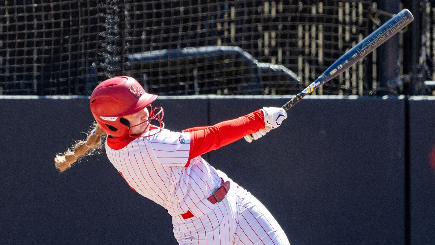 Sienna Kunze - softball