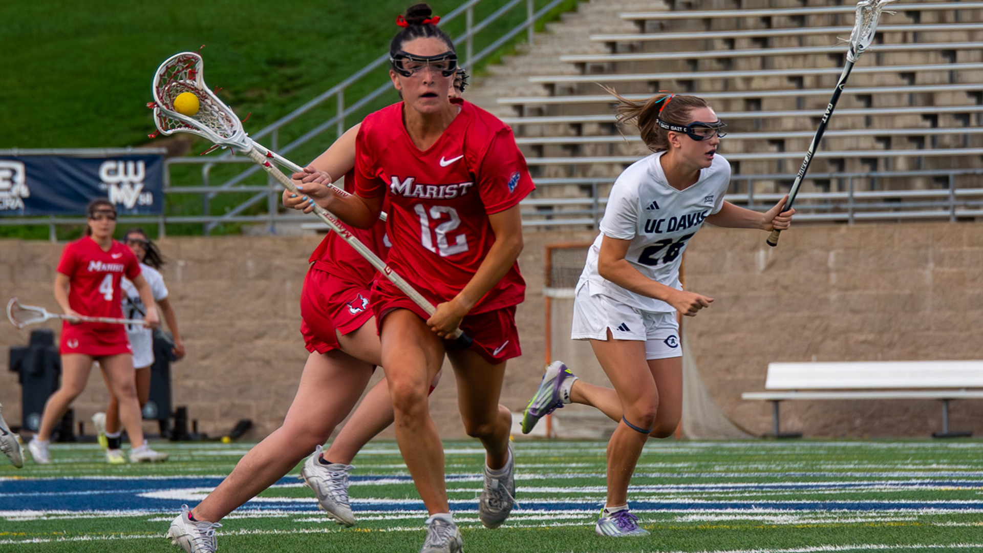 Caitlin-McNaboeDSC_7074