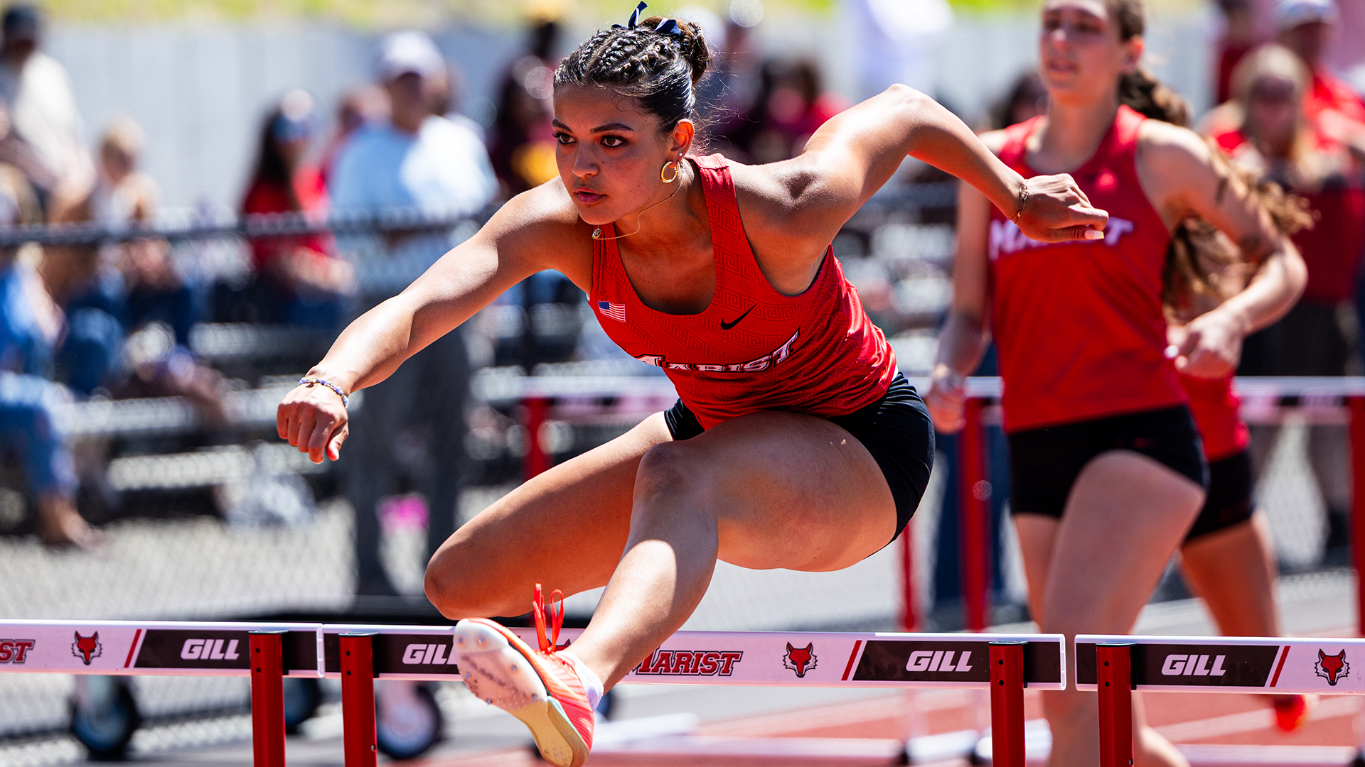 Alicia Ramos hurdles