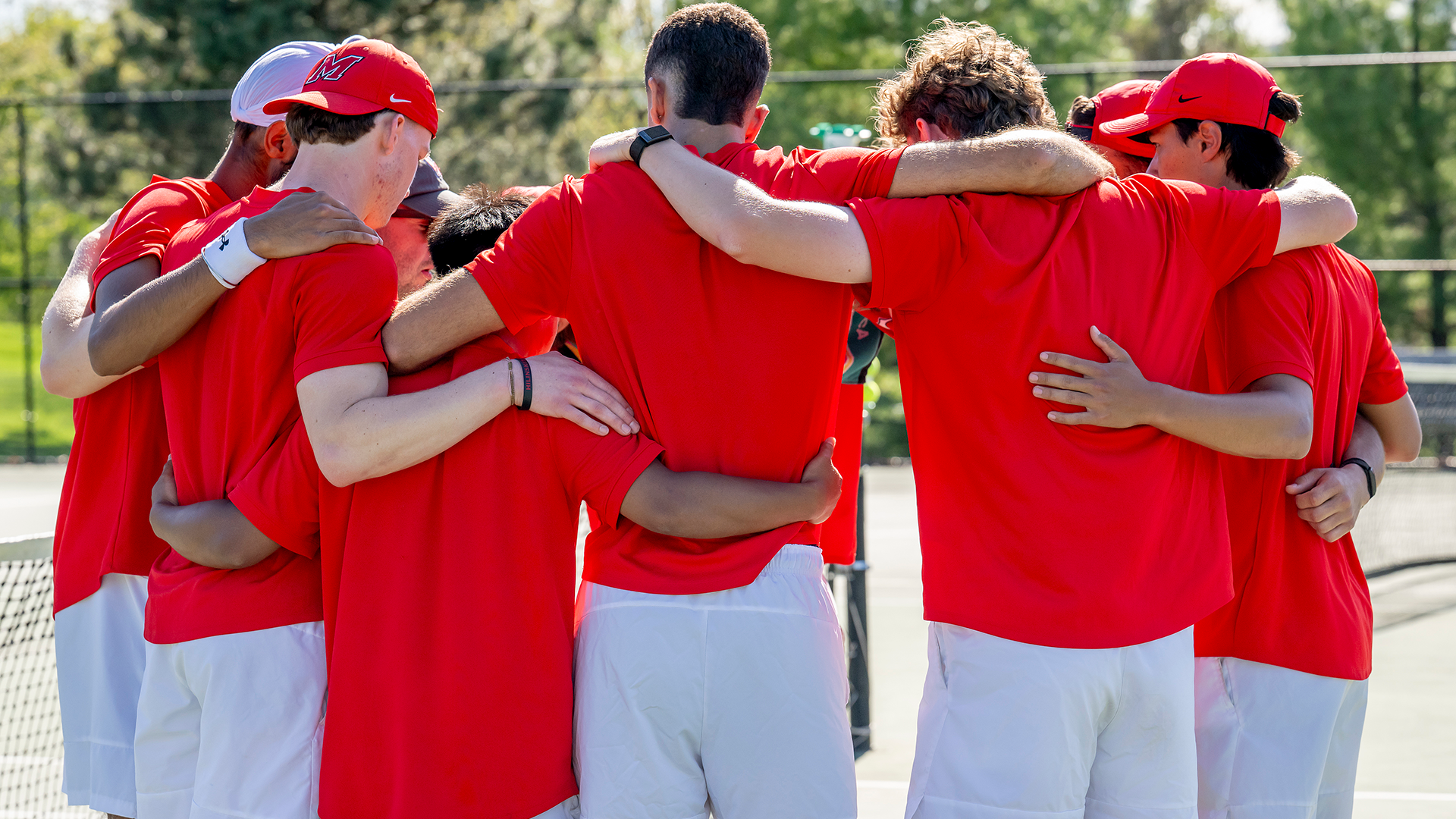 MTen-huddle