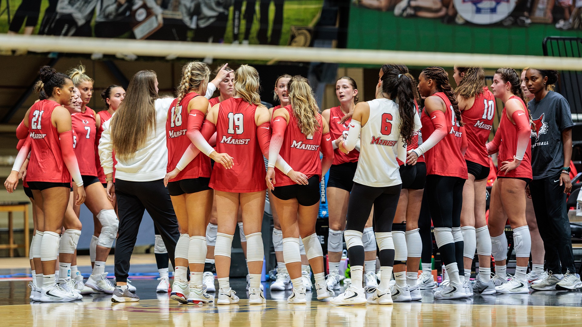 Volleyball - Team Huddle