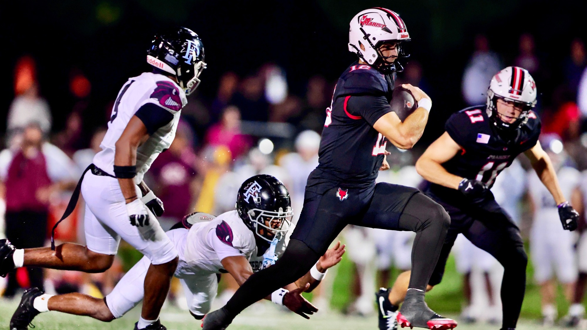 Sonny Mannino - football