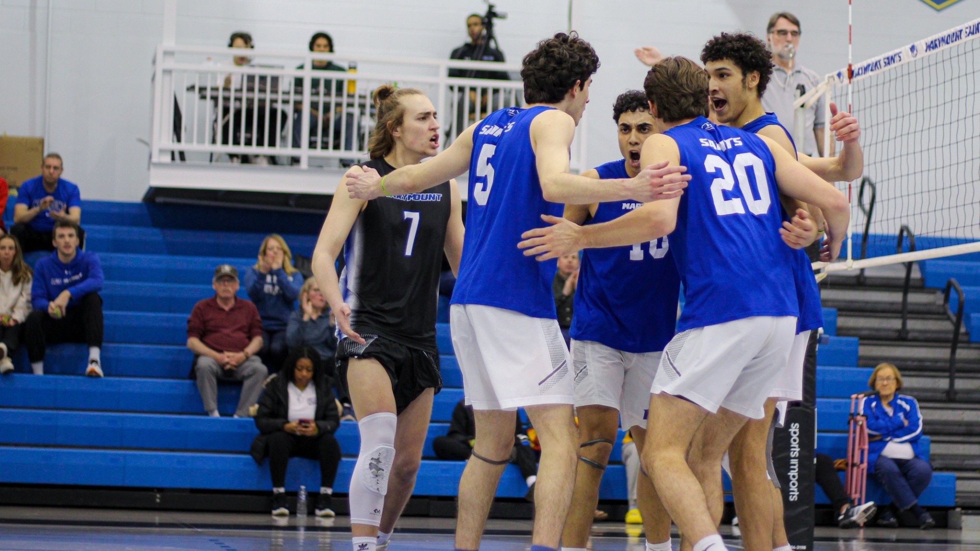 Men's Volleyball Closes Out Regular Season With Win at Lancaster Bible