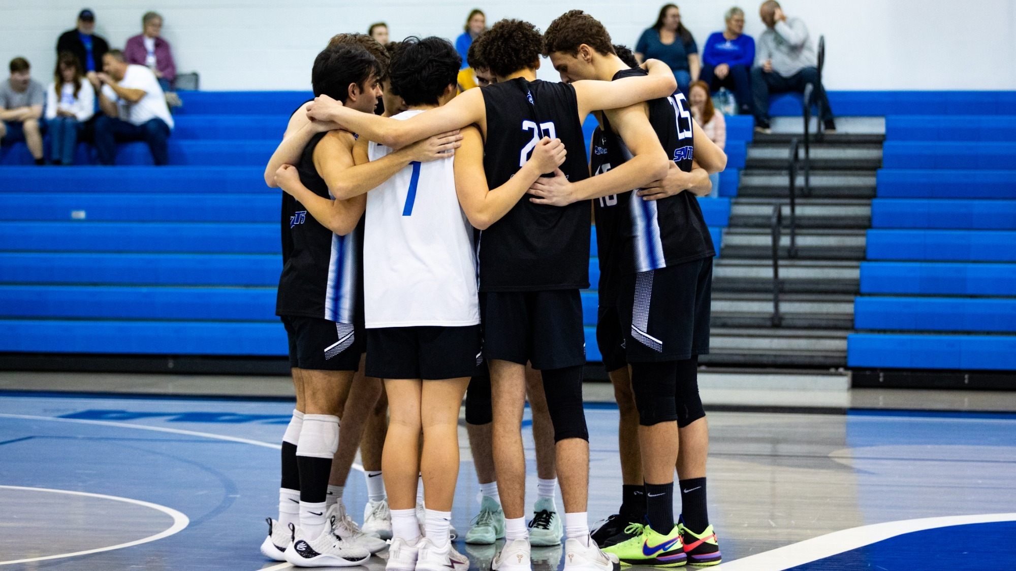 Men's Volleyball Falls to Juniata in CVC Semifinals Marymount University
