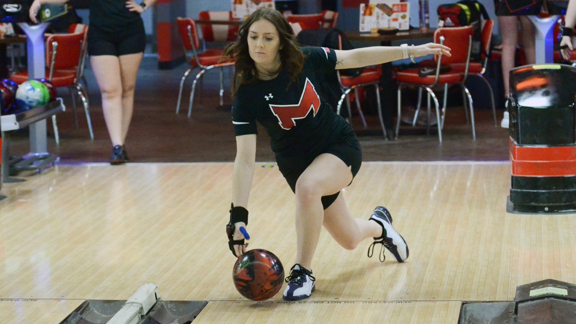 Maryville Women’s Bowling Strikes Seventh Place in MidWinter
