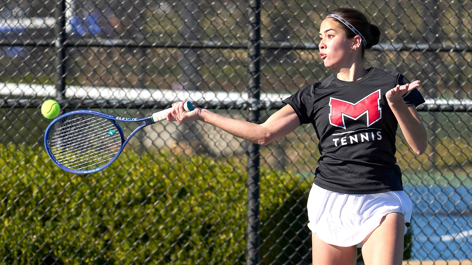 Isabella Alvarez forehand vs Walsh 2025