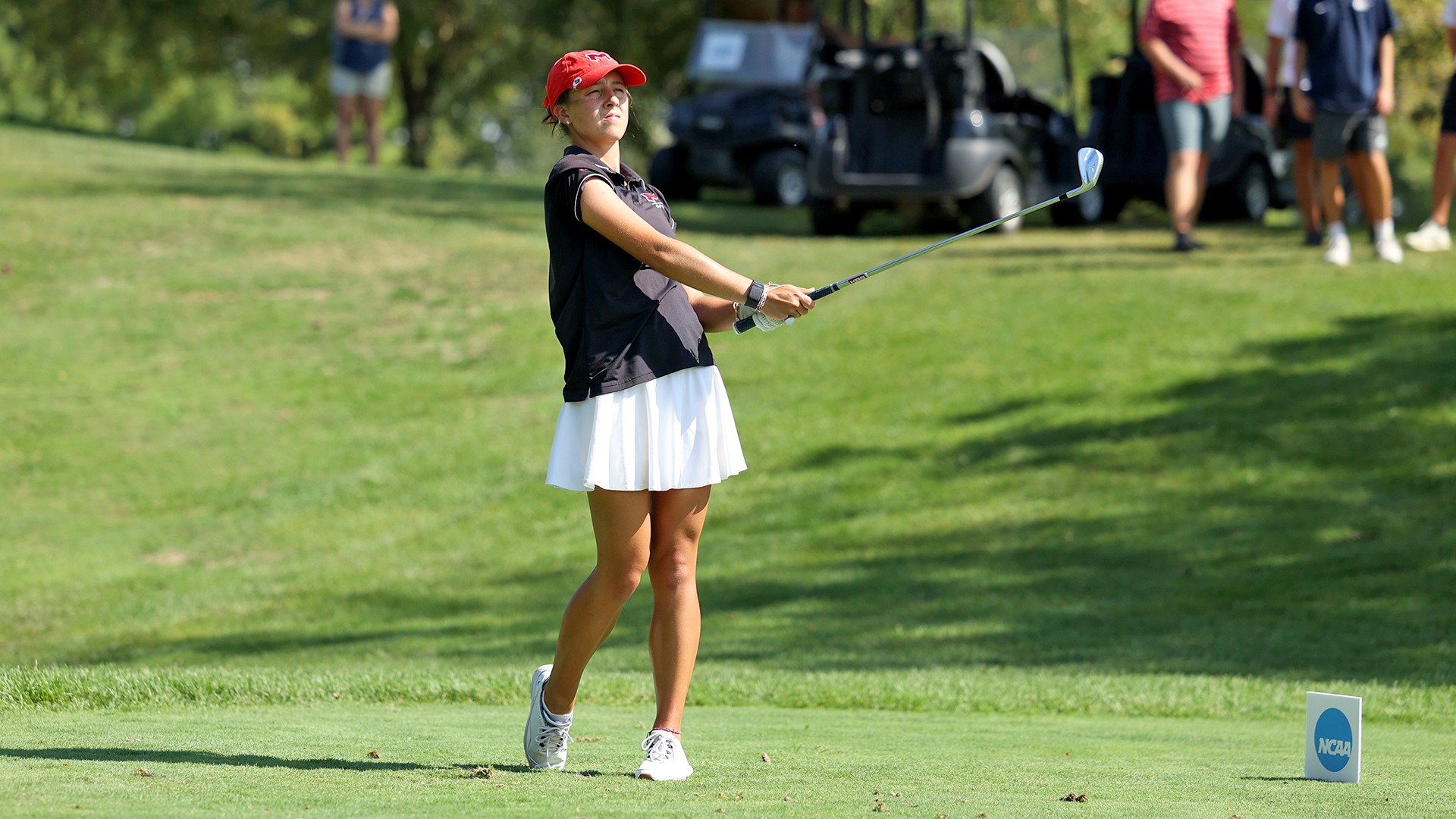 Fernanda Diaz-Pizarro iron shot at UIS 2025