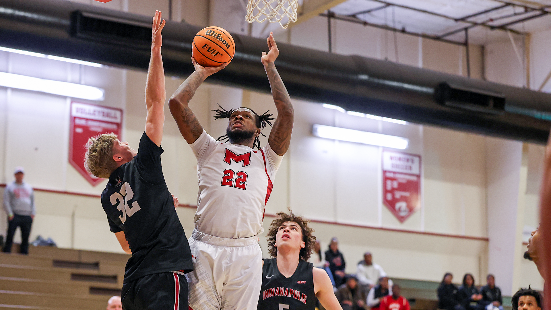 Noah Courtney in traffic vs UIndy 2-7-26