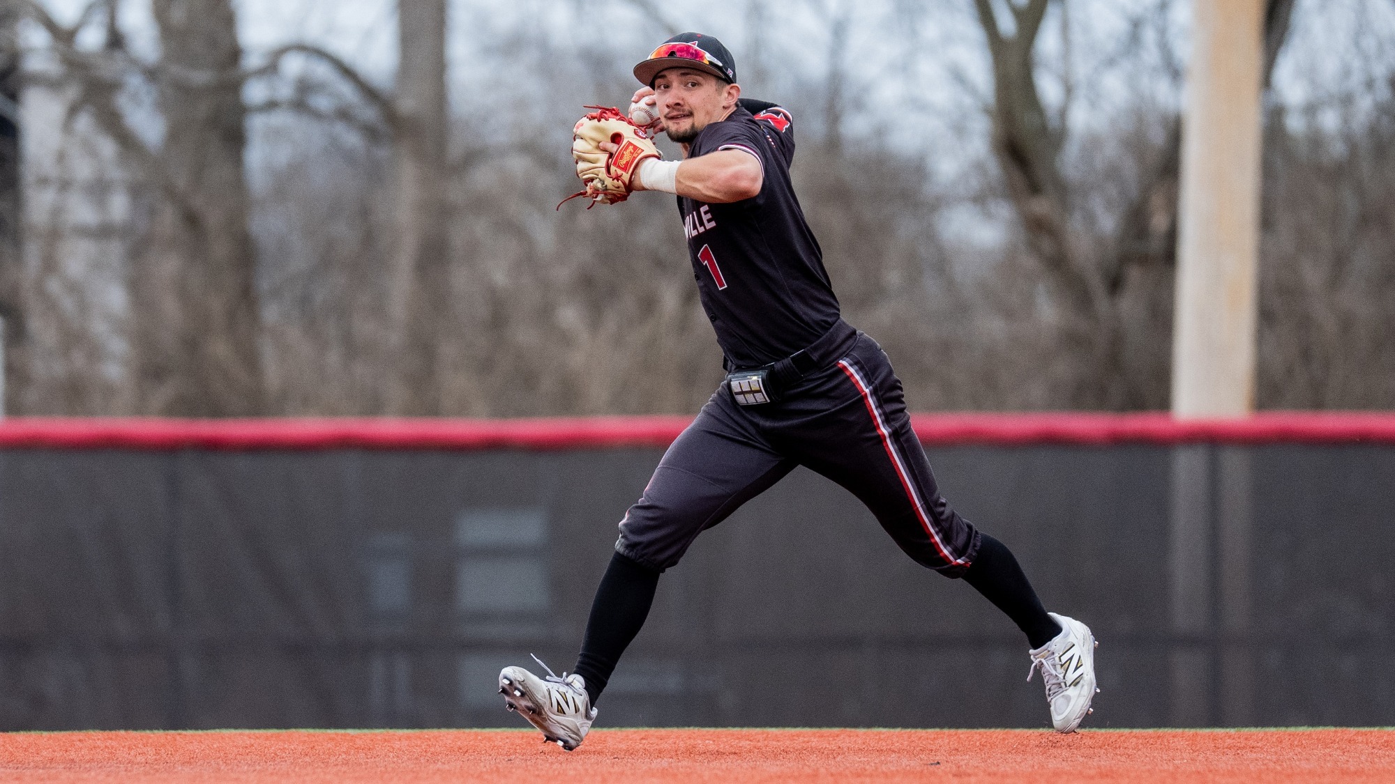  Justin Gorksi fields a ball