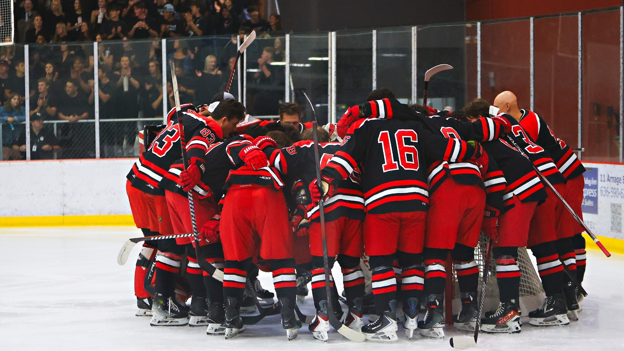 m1 group huddle
